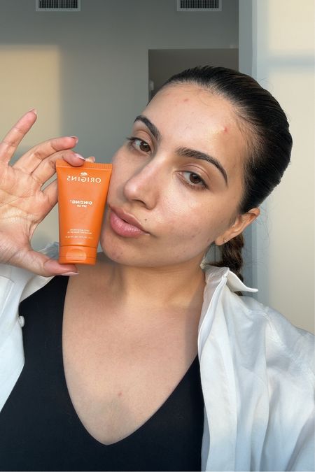 wear your SPF, ladies and gents☀️

used the @origins ginzing SPF30 daily moisturizer! formulated with caffeine, ginseng, and vitamin E to protect from environmental stressors and provide a healthy and radiant glow! you can find it at @ultabeauty or Ulta.com! #originspartner 