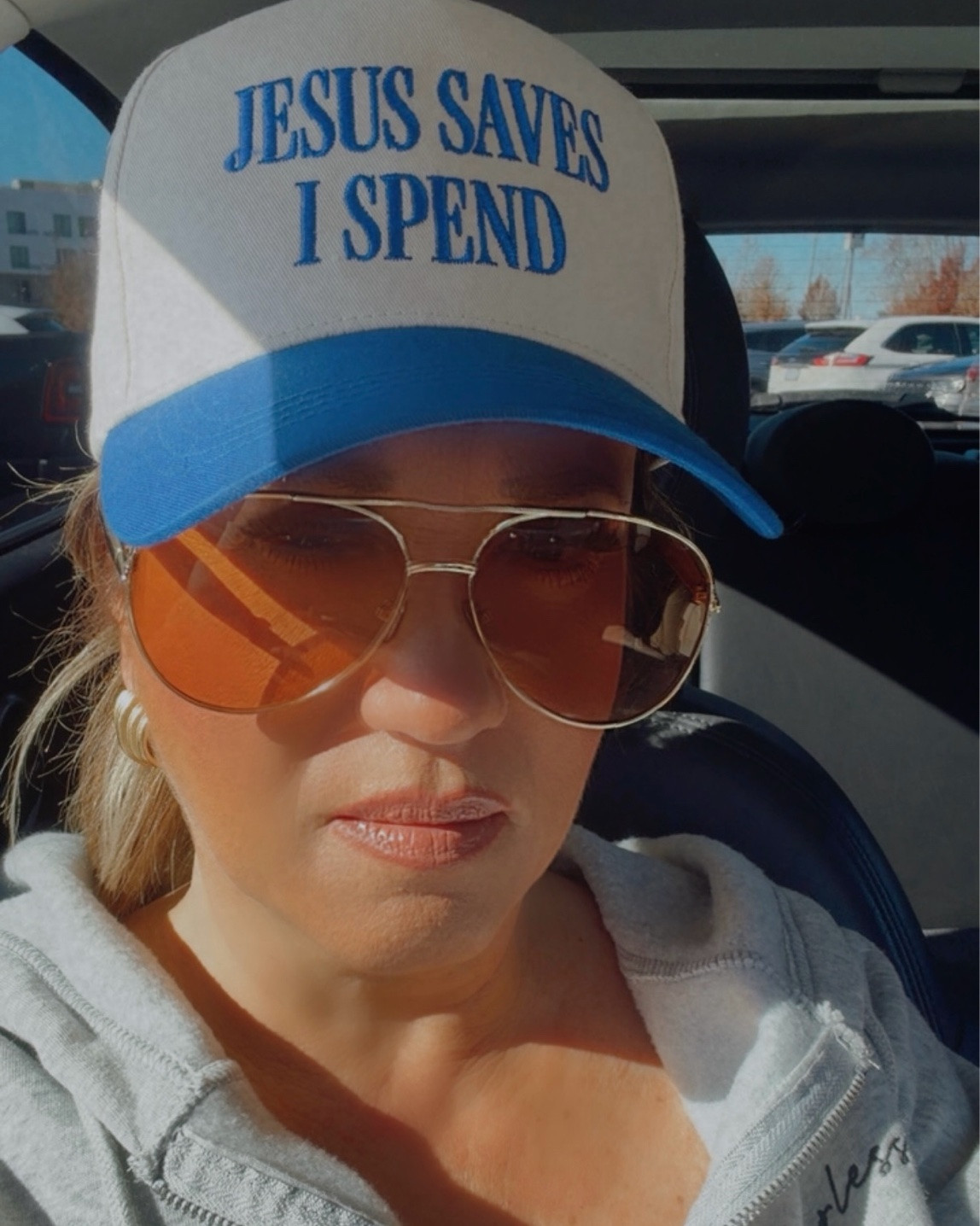 My weekend uniform isn’t complete without this 🧢

A good ball cap is my go-to every weekend—errands, road trips, or casual days. It pulls everything together, hides a bad hair day, and gives that effortless sporty-chic vibe.

Which hat is your favorite? 🤍

#WeekendStyle #BallCapStyle #EffortlessChic #CasualOutfit #EverydayStyle #MomStyle #OnTheGo #SportyChic #AmazonFinds #OOTDInspo