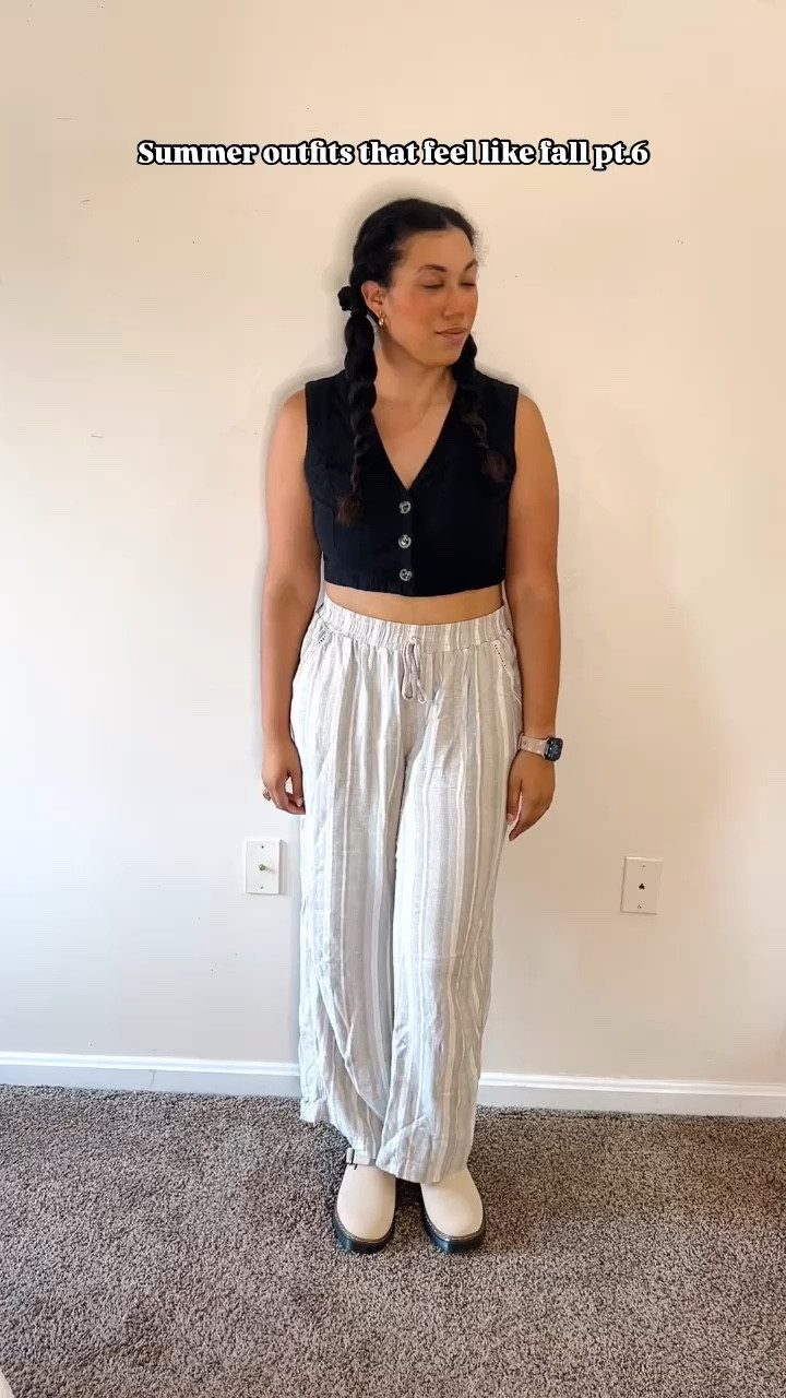 Fall vibes, summer temps 🍂☀️

Idk about you all, but I’m ready for full on fall outfits with jackets and layers, but this weather won’t let me embrace that quite yet😅

#fallfashion #fall #summeroutfits