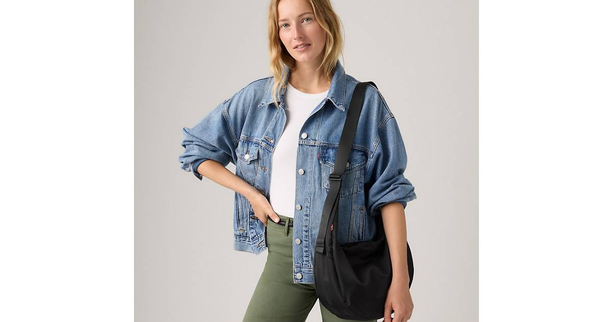 Levi's® Brooklyn Medium Shoulderbag - Black | Levi's® GB | Levi's UK