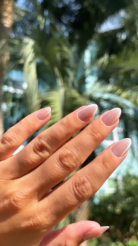 the perfect glue on nails 🥰

#LTKbeauty #LTKSeasonal #LTKfindsunder100