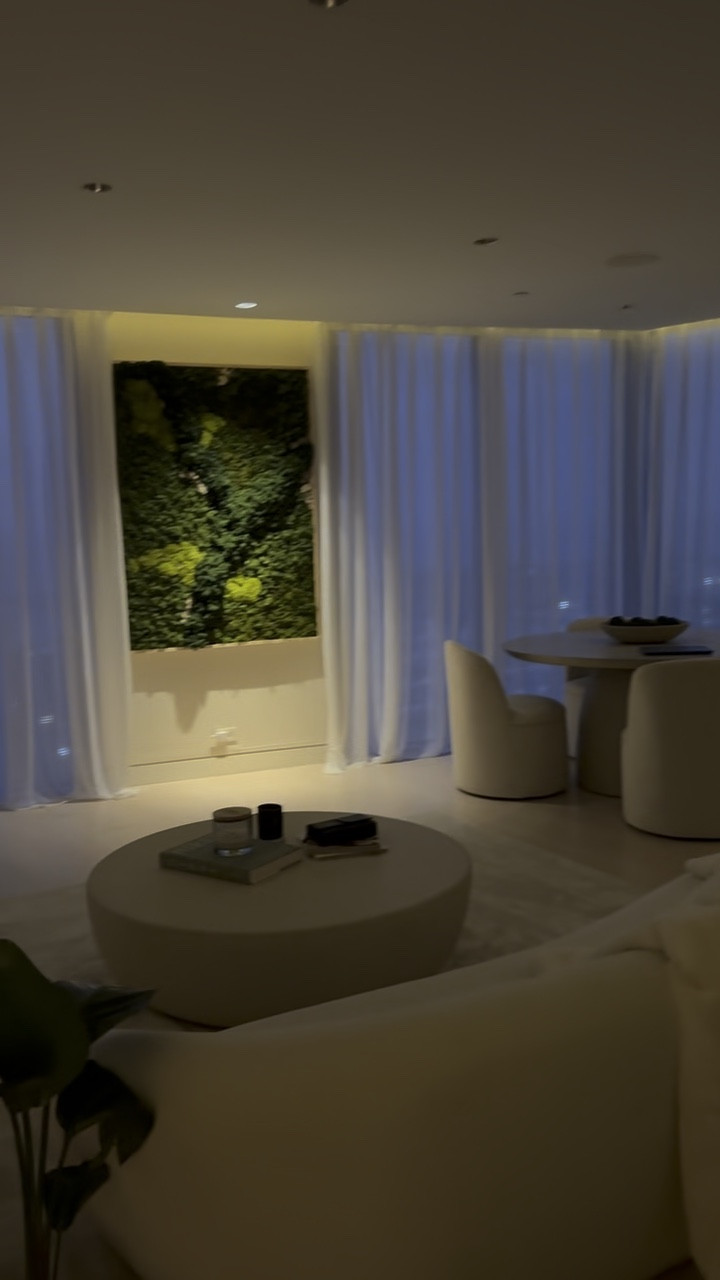 Modern sleek living room vibes. I feel like I live in a hotel! This is by far my favorite living room design and decor. #interiordesign #livingroom #livingroomdesign #livingroomdecor #homedecor #livingroomfurniture 

#LTKHome #LTKFindsUnder100 #LTKMostLoved