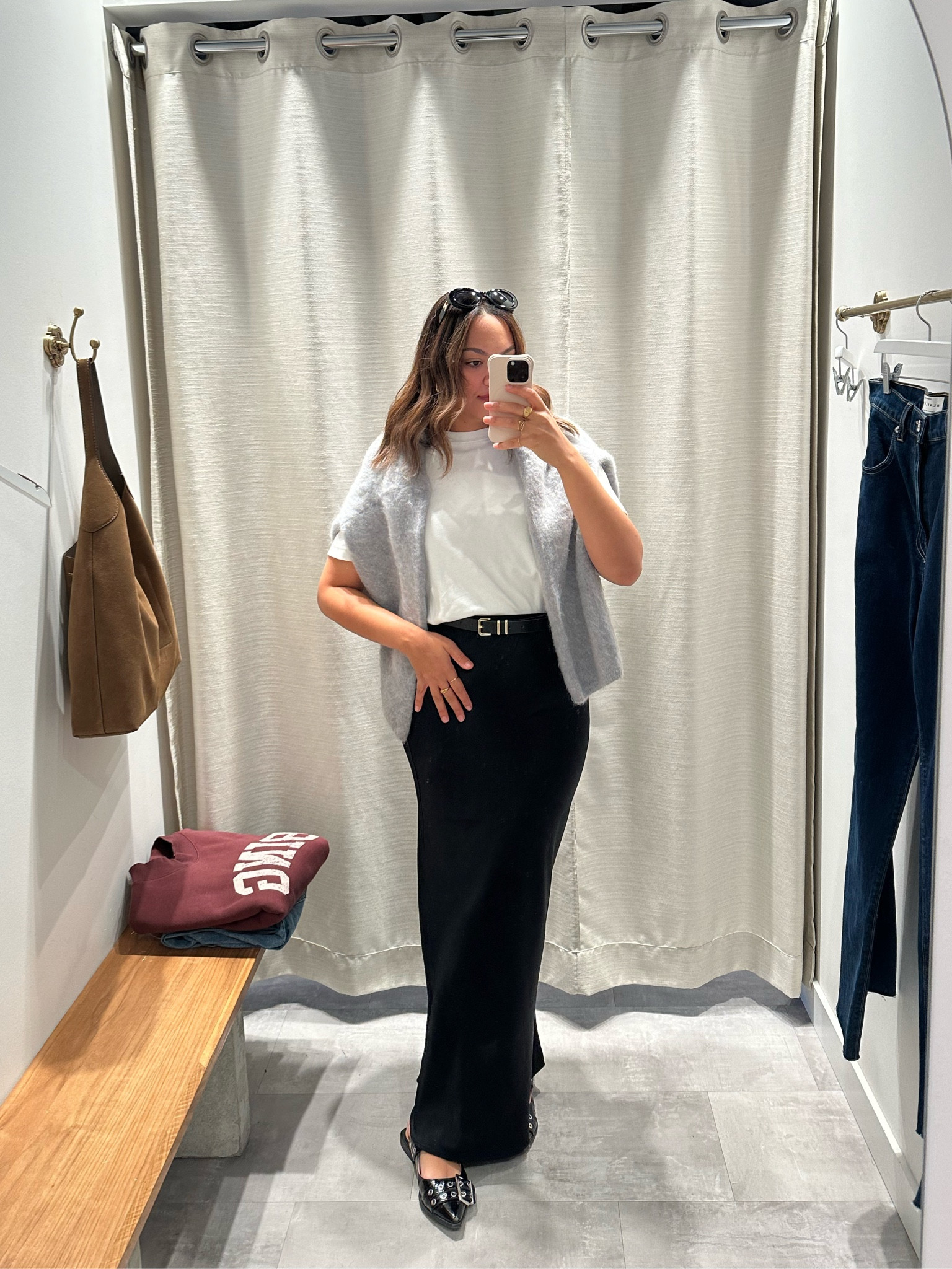 Fall transition outfit!

-Aritzia white T-shirt, I have a size small. 
-Anthropologie black silk maxi skirt, I have a size medium. 
-H&M light grey mohair crewneck sweater, I have a size medium. 
-Abercrombie black and gold belt. 
-Steve Madden black pointed buckled flats. 
-Coach brown suede tote bag. 
-Celine Triomphe sunglasses. 
-Anine Bing burgundy sweatshirt. 


#LTKautumn #LTKcanada #LTKstyletip