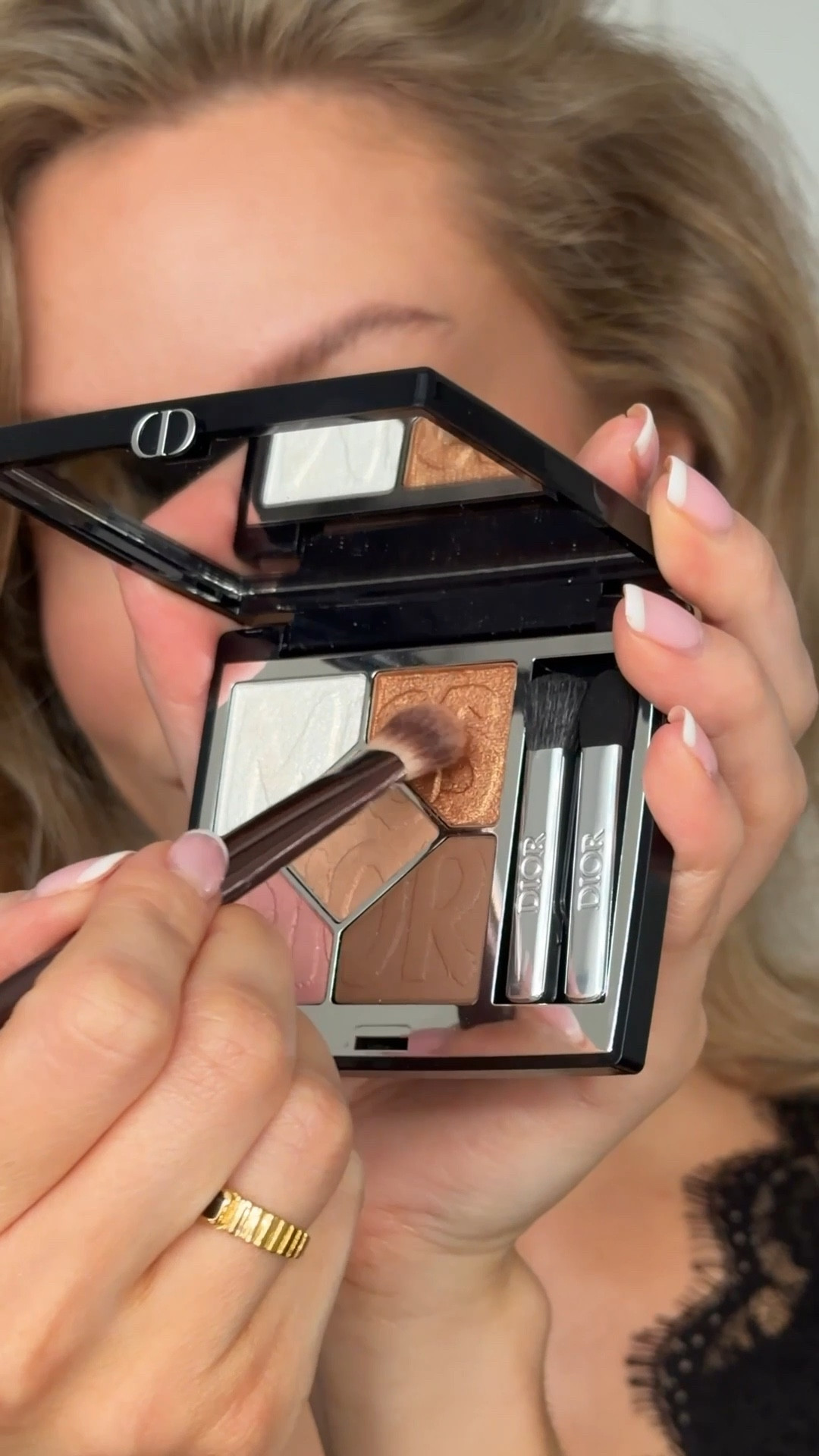 Diorshow 5 couleurs eye shadow palette - 664 wild beige 
Dior rouge Dior couture lipstick velvet - 100 nude look

#LTKbeauty #LTKautumn #LTKluxury