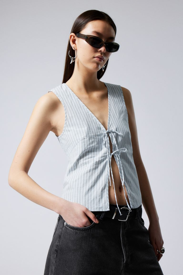 Fitted Vest Top | H&M (UK, MY, IN, SG, PH, TW, HK)