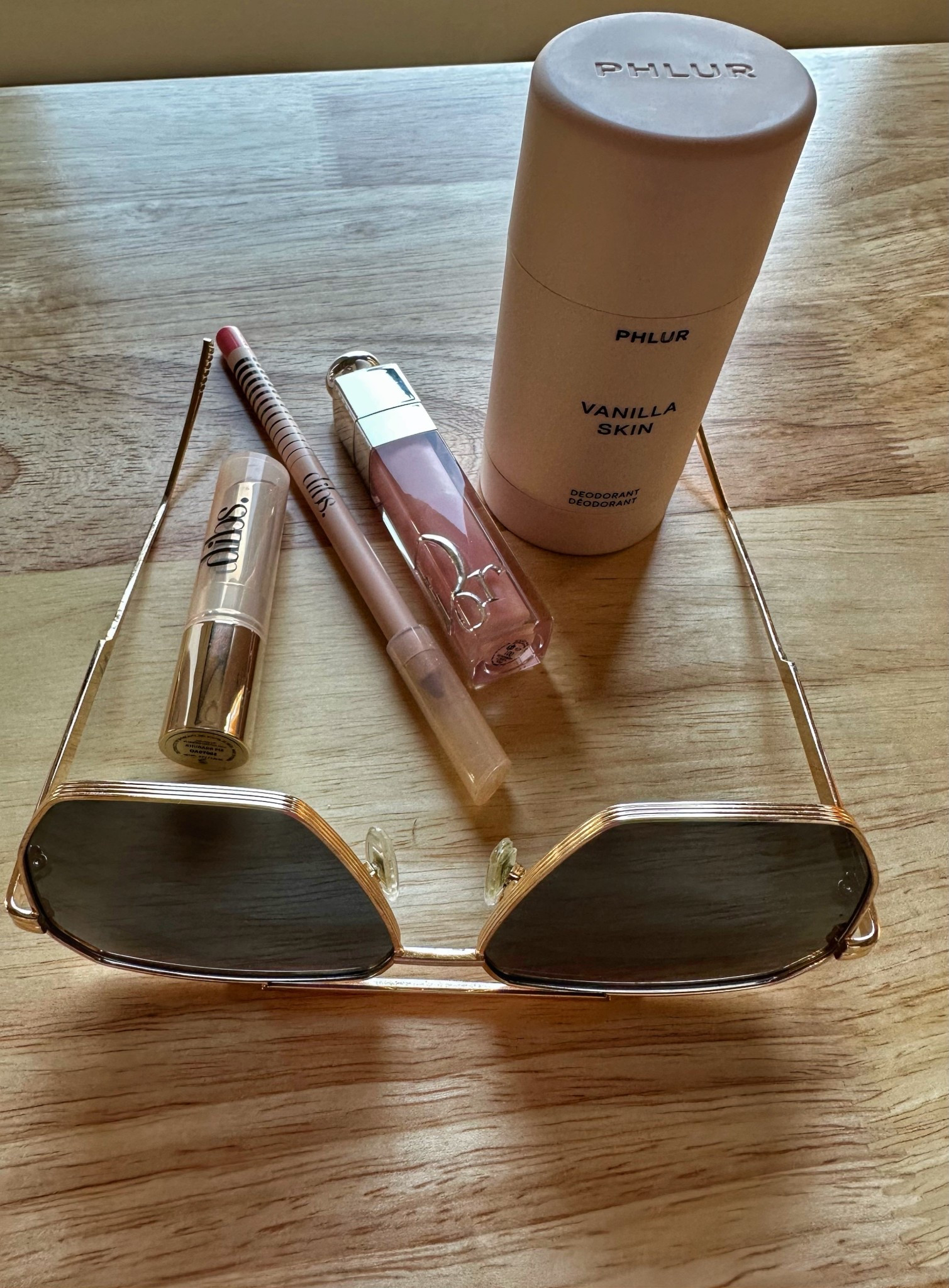 my essentials 🎀

#LTKFindsUnder50 #LTKStyleTip #LTKBeauty