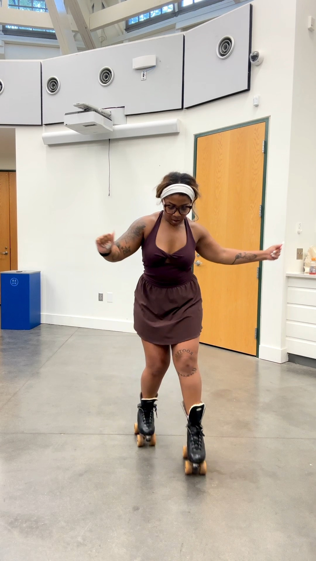 I just wanted yall to see the routine I put together in my skating lessons last night 🤭

Dress is from @Fabletics!

#LTKdayinmylife #LTKActive #LTKMidsize