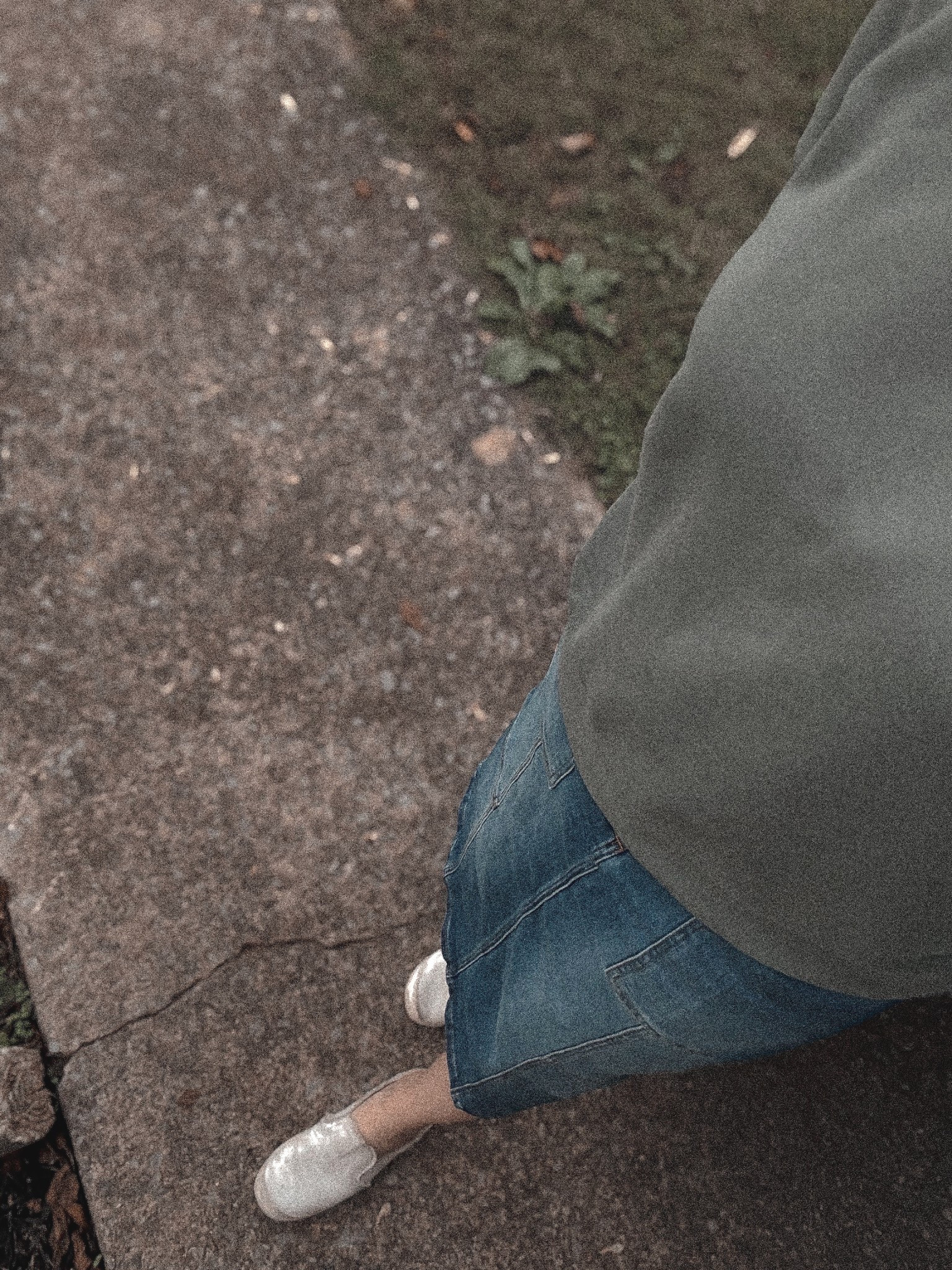 Comfy OOTD | fall OOTD | Mom OOTD | modest outfit inspo 🤍

walmart fashion | aerie fashion | sweatshirt | mom life | modest ootd 

#LTKBeauty #LTKSeasonal #LTKStyleTip