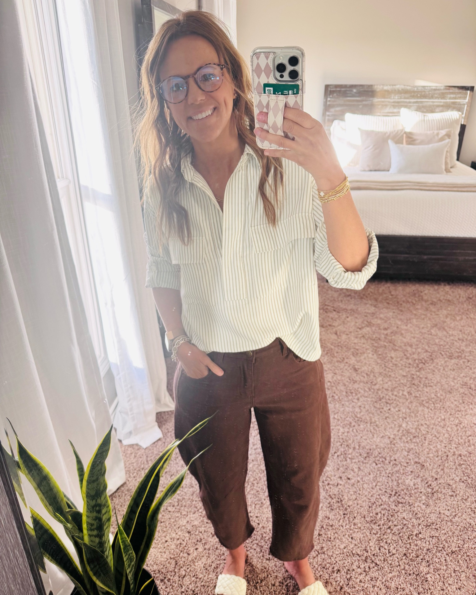 #OOTD  🤎✨

This striped button down paired with these chocolate brown cropped pants feels so polished while still being comfy enough for everyday wear. Added my favorite woven slides and gold accessories to pull it all together.

#LTKStyle #LTKFinds #NeutralStyle #EverydayStyle #CasualChic #OOTD #Over40Style #ClassicStyle

#LTKU #LTKOver40 #LTKmomlife