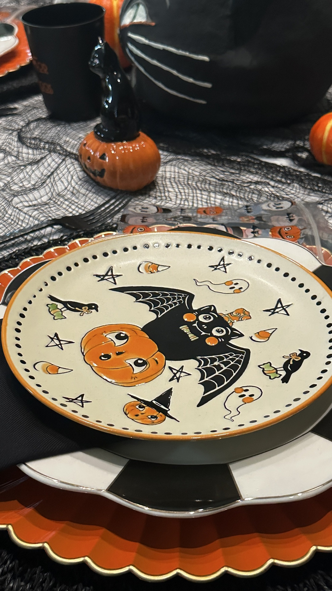 A little spooky, a little elegant, and so much fun! 🖤🎃 This Halloween table combines haunting details with beautiful place settings to create a dinner party that feels festive without sacrificing style. Shop the pieces linked here to bring a little Halloween magic to your own table!
#HalloweenTable #HalloweenDecor #HalloweenTablescape #SpookySeason #LTKHome