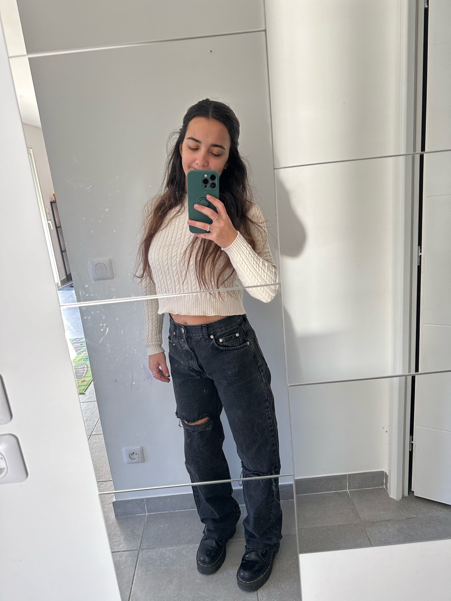 My first try on straight jeans 🙈😬🙈 

#LTKHoliday #LTKbeauty #LTKfindsunder50