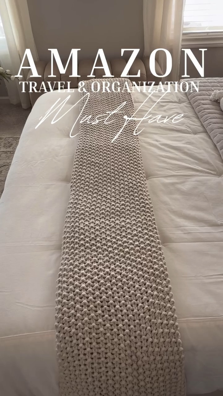 If you love organized closets, compact packing, and saving space, this Amazon find is about to become your new favorite!

I’m already using it for guest bedding storage and packing for trips when suitcase space is limited.

Follow along for more home finds, organization ideas, and everyday products that actually make life easier.

#amazonhomefinds
#amazonmusthaves
#amazonorganization
#travelorganization
#packinghacks

#LTKHome