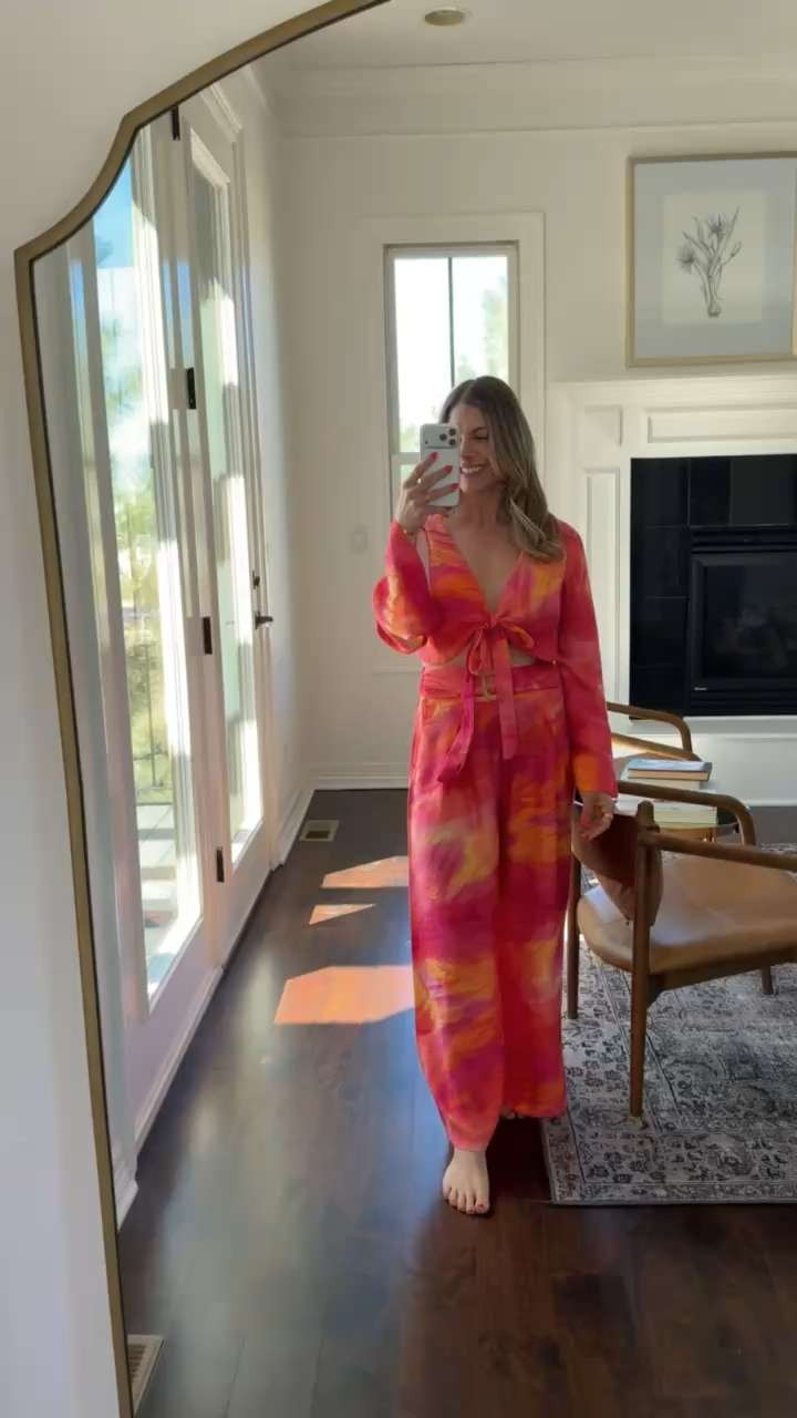 Morning glow vibes in the Cupshe Sunrise Top and Pants Set. Breezy fabrics, soft hues, and effortless style for laid-back days ☀️🌸🌴
#cupsheoutfit #sunrisetop #sunrisepants #vacationstyle #summerfashion #resortwear #ootdstyle #casualoutfit #springlook #effortlessstyle 

 #LTKootd #LTKSwim