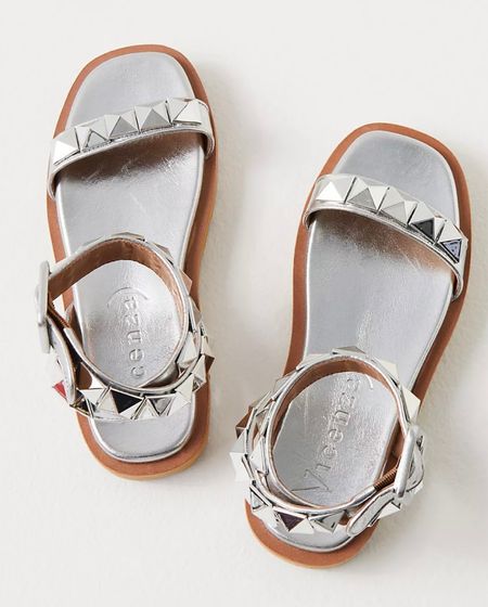 Metallic sandals spring shoes, vacation shoes

#LTKshoecrush #LTKstyletip #LTKSeasonal