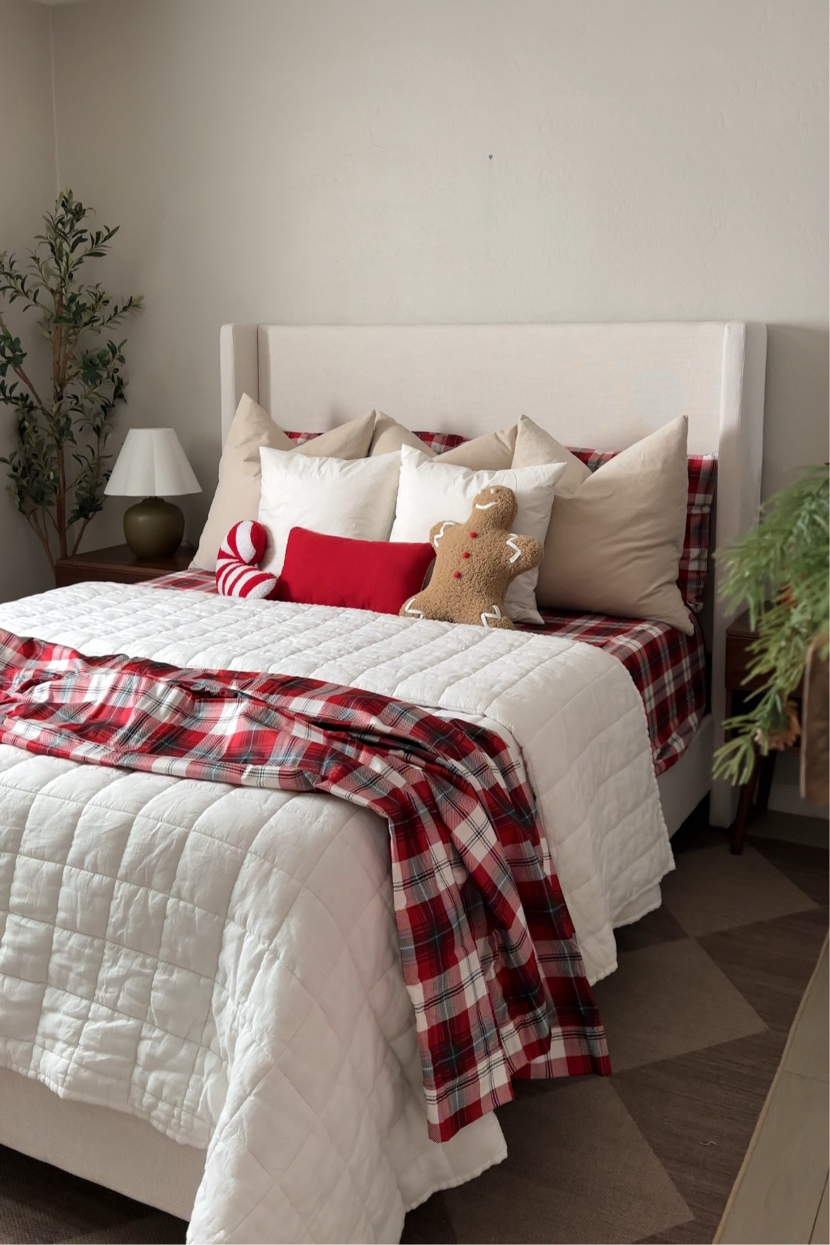 Christmas Bedroom finds

#LTKHome #LTKHoliday #LTKSeasonal