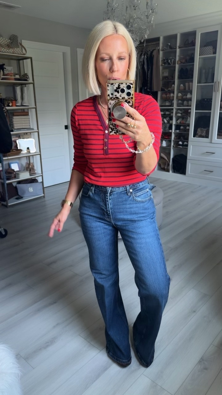 Top small
Jeans size 4

#LTKmomlife #LTKootd #LTKSeasonal