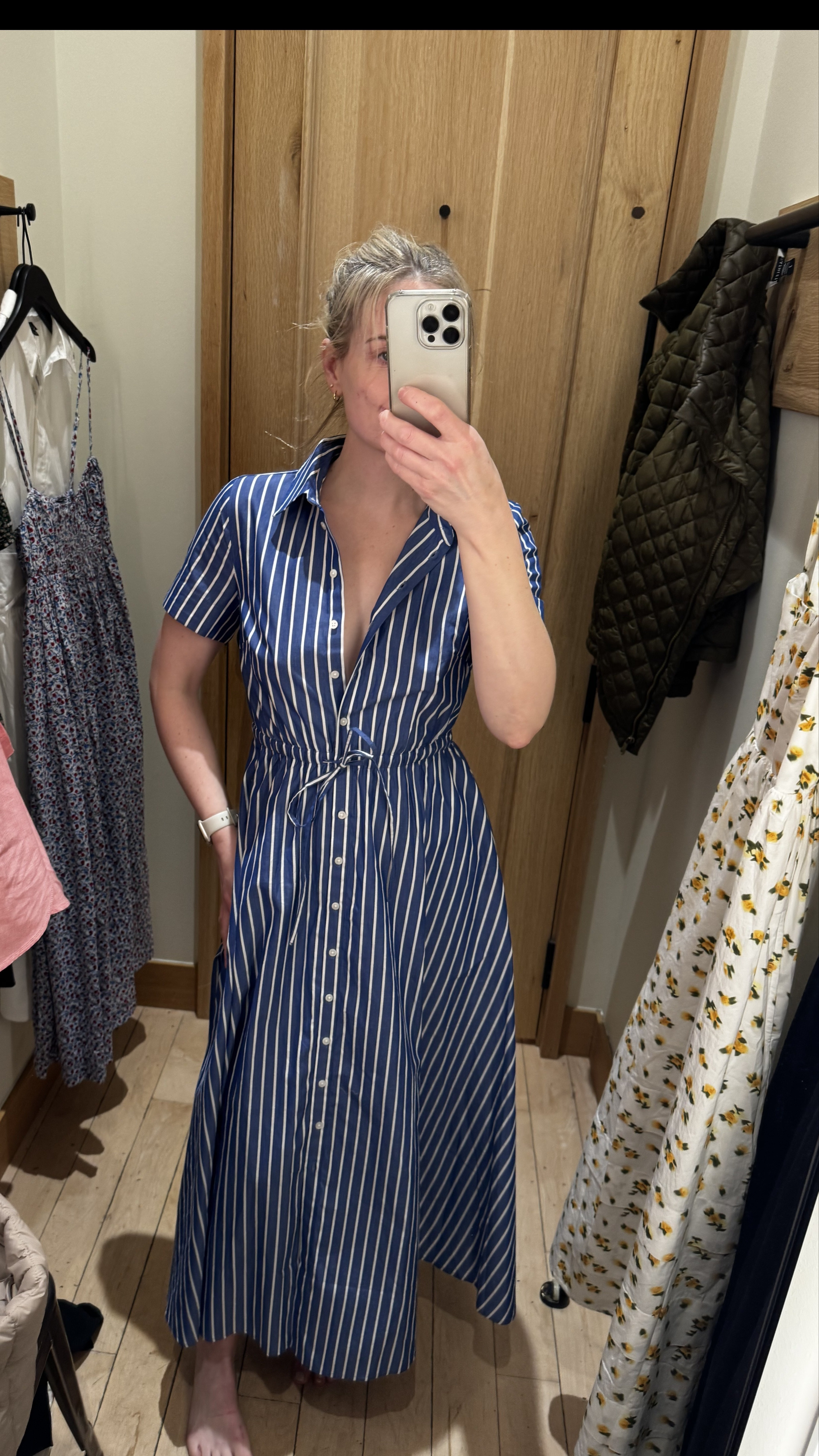  PSA: J.Crew has 40% off dresses right now!
Britt recently did a try-on and when she sent me this dress, we were both OBSESSED. 😍 It fits true to size and was an immediate yes. She, of course, snagged this one — plus a few other gems.

Bonus: Since Britt’s a dietitian, she used her healthcare discount for an extra 15% off! If you’re a teacher, military member, or healthcare worker, you can easily sign up online for the same deal. (It took her like two minutes!) Major win. 🎉

 

#LTKStyleTip #LTKWorkwear #LTKSaleAlert