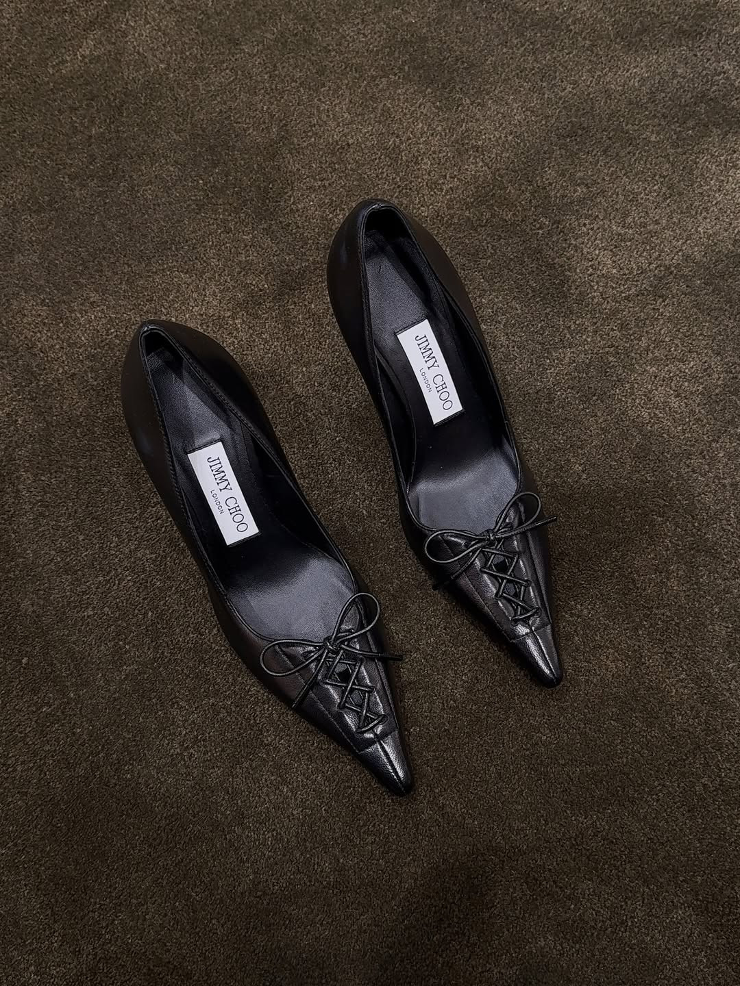 Love these Jimmy Choo shoes 🤍🖤 

 #LTKFashionMonth #LTKaustralia #LTKstyletip