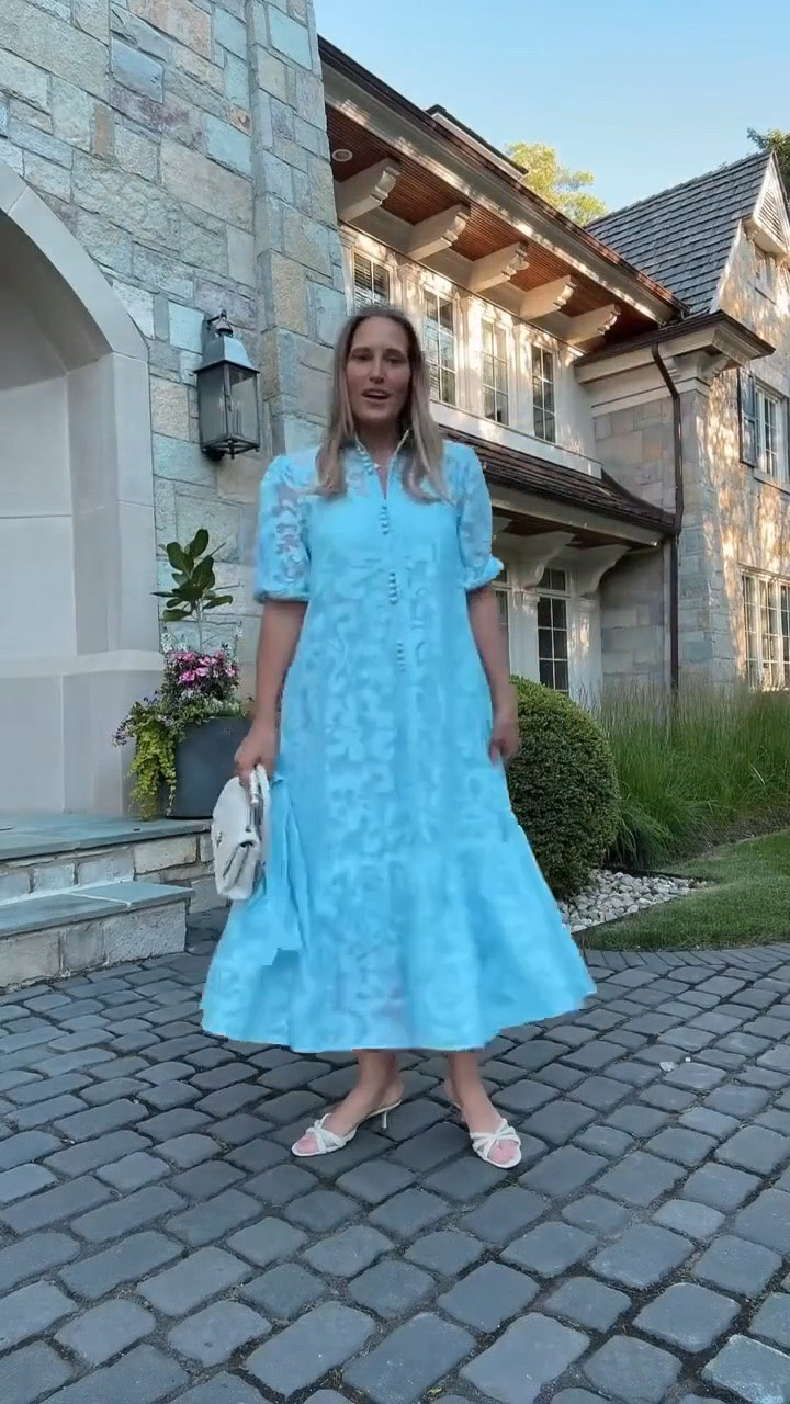 We love a dress that gives you options for how you want to wear it. Add the belt for a more defined shape or leave it off for a relaxed, flowy look. The beautiful color and comfortable style make this one a great choice for so many occasions.

#LTKSeasonal #LTKOver40 #LTKMidsize