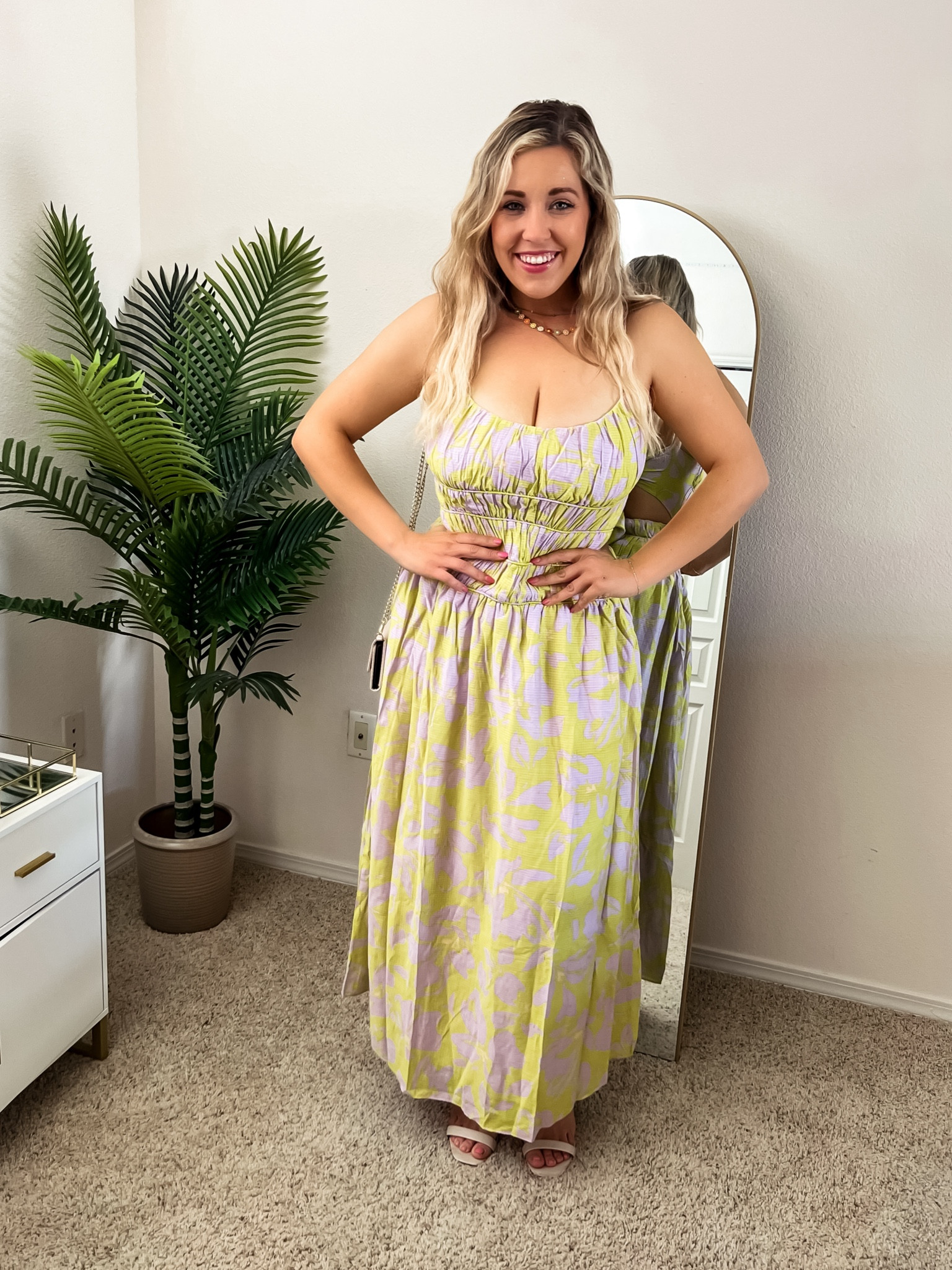 ANDRINA FLORAL SMOCKED MIDI DRESS
Wedding guest dress for larger chest
Back tie and no bra neededd

#LTKtravel #LTKstyletip #LTKmidsize