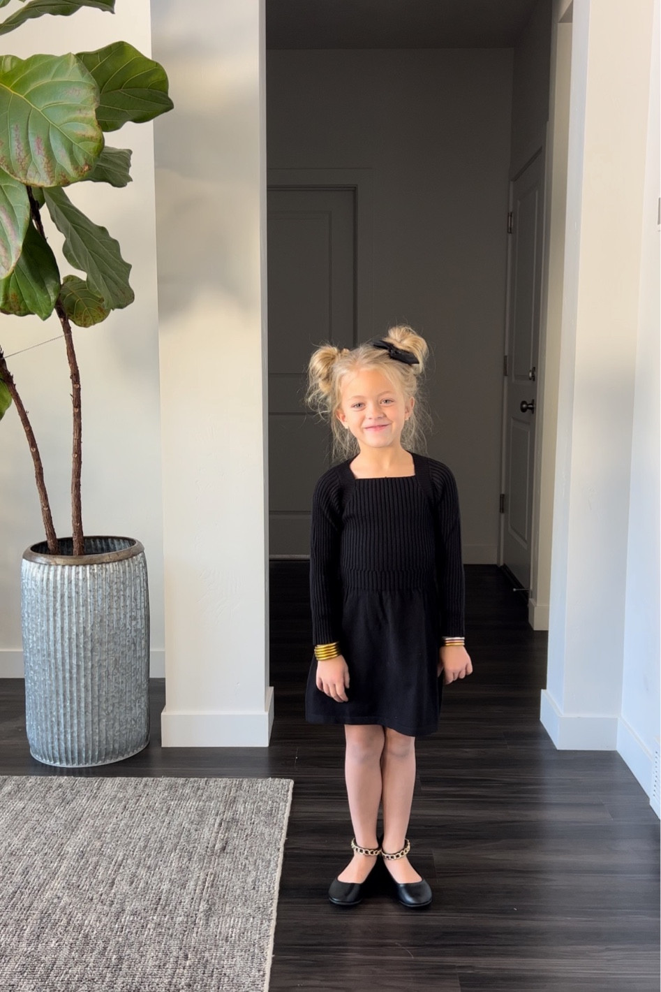 Harper is loving her new dress from @Walmart!

#LTKkids