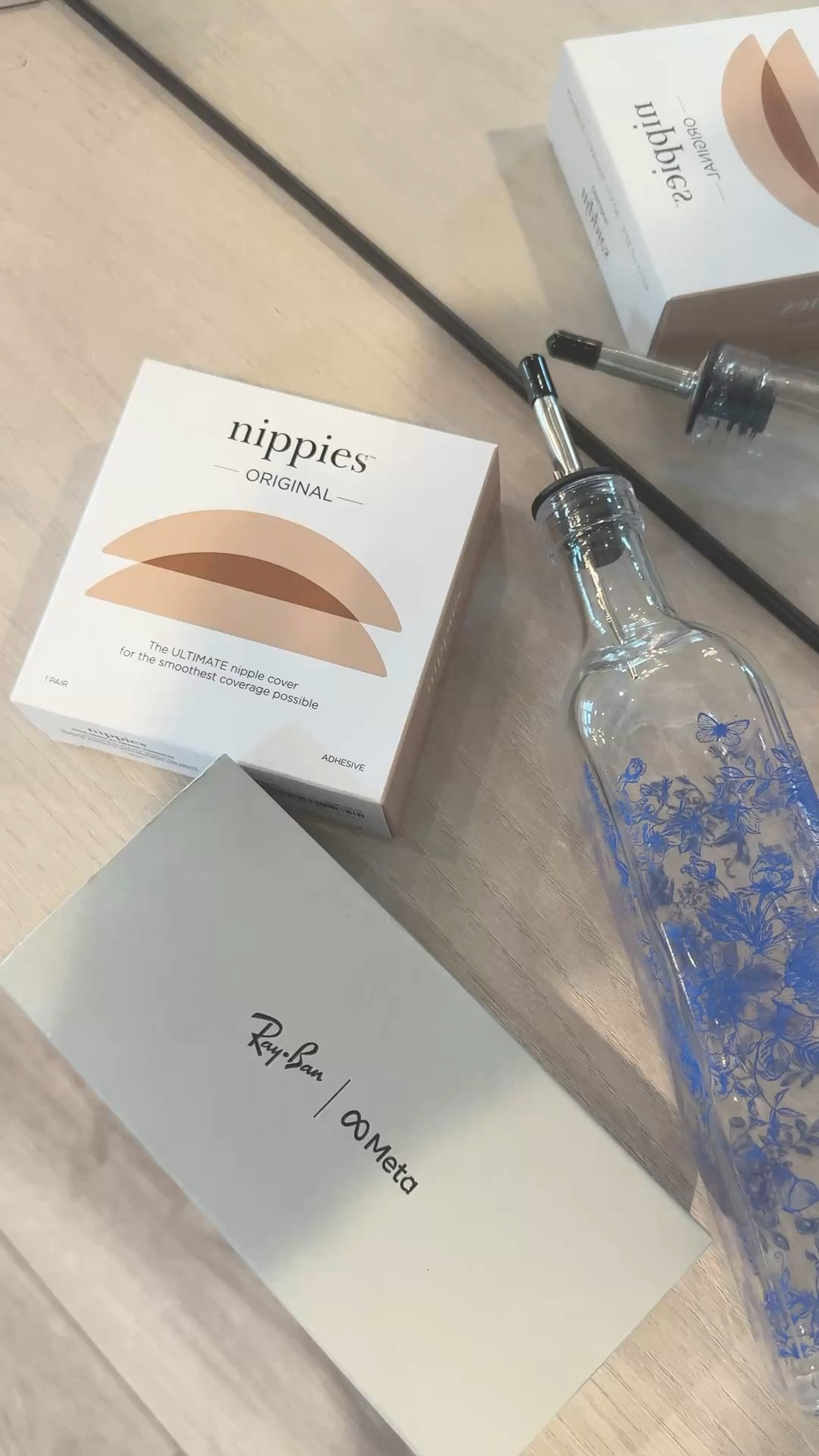 Meta glasses, vacation outfits, lounge sets & more!

Anyone have Meta Glasses?! What do you think of them?!

#LTKSaleAlert