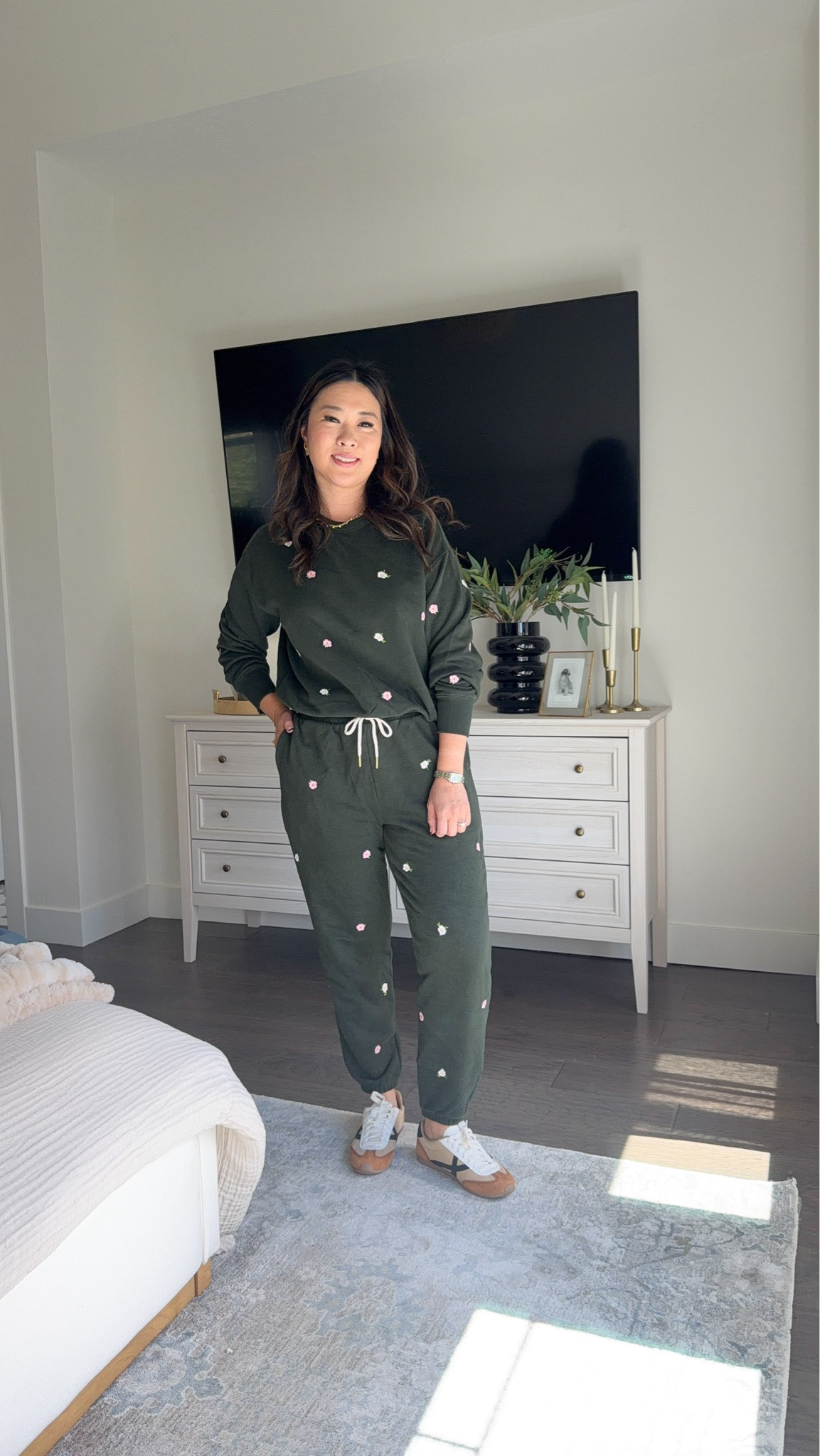 Walmart new fall arrivals Sweatshirt - medium Joggers - small

#LTKootd #LTKSeasonal #LTKOver40