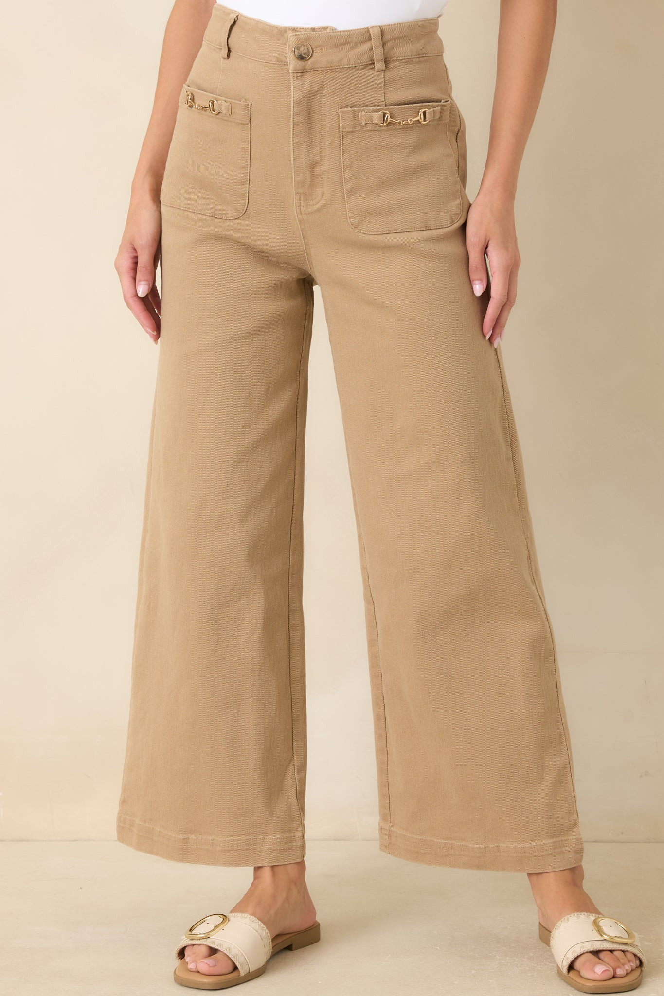 Stable Style Camel Horsebit Accent Wide Leg Denim Pants | Red Dress