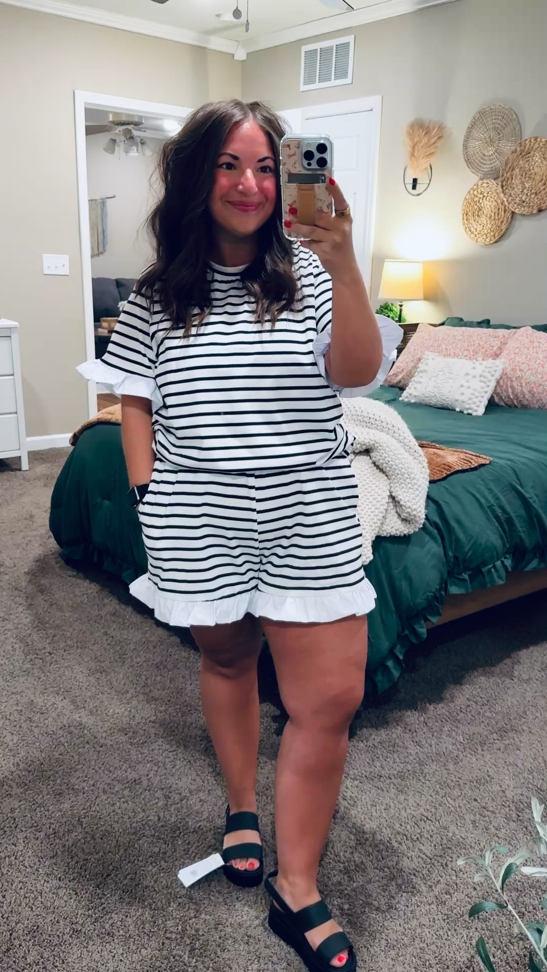 Effortless style starts with a good set 🤍 this one checks all the boxes!

crocs sandals: fit small // wearing a 4 (going to size up to a 5)
set: fits true to size // wearing an XL 

 

#LTKootd #LTKMidsize