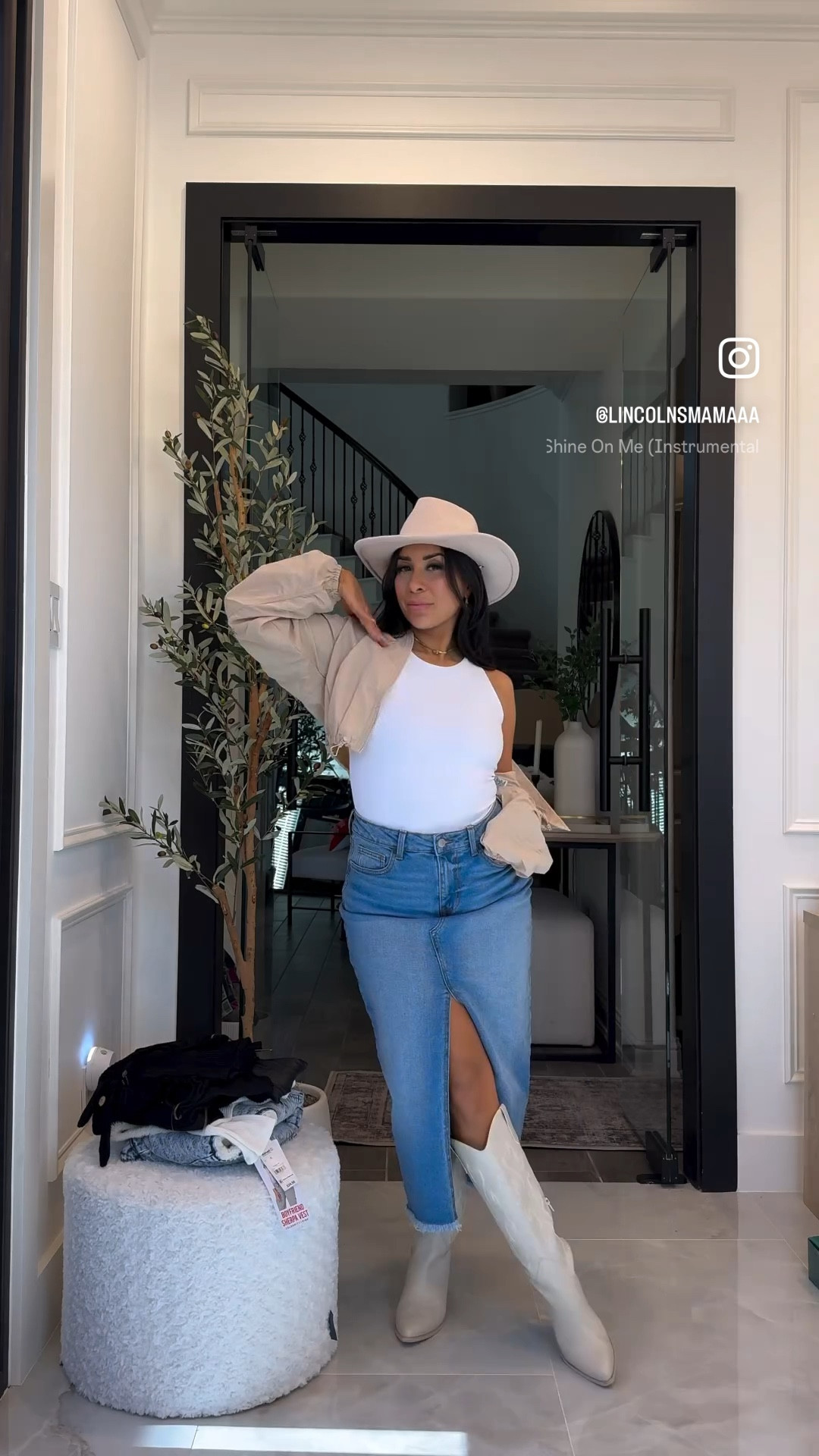 Day 2 of Rodeo outfits featuring @walmartfashion finds👏 the boots are so good!! Which look is your favorite? Comment “Rodeo 2” to get the links sent directly to your DM🫶🏼 Thank you @walmart for sponsoring this video.

#WalmartPartner #WalmartFashion #WalmartFinds #Rodeo #RodeoFashion #RodeoOutfit #grwm #outfitinspiration #affordablefashion #denim #countryconcert #effortlesschic #minimaloutfit #outfitinspo #outfitinspiration #fashioninspiration #ootd #fashionstyle #whattowear #getreadywithme #winterfashion #simpleoutfit #partner #rodeohouston #rodeofashion #rodeolife #cowboyboots

#LTKVideo #LTKGiftGuide #LTKfindsunder50