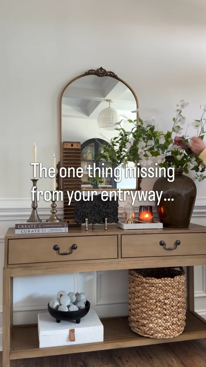 We had a beautiful entryway… that didn’t actually function.

Adding hooks was the simplest fix, but it completely changed how we use this space every day.

Sometimes it’s not about adding more — it’s about adding the right thing.

Follow along for realistic, budget-friendly home updates.

#entrywaydesign
#homeorganizationideas
#cozyhome
#diyhomeprojects
#functionaldesign
organizedhome
homeinspo

#LTKSaleAlert #LTKSeasonal #LTKHome