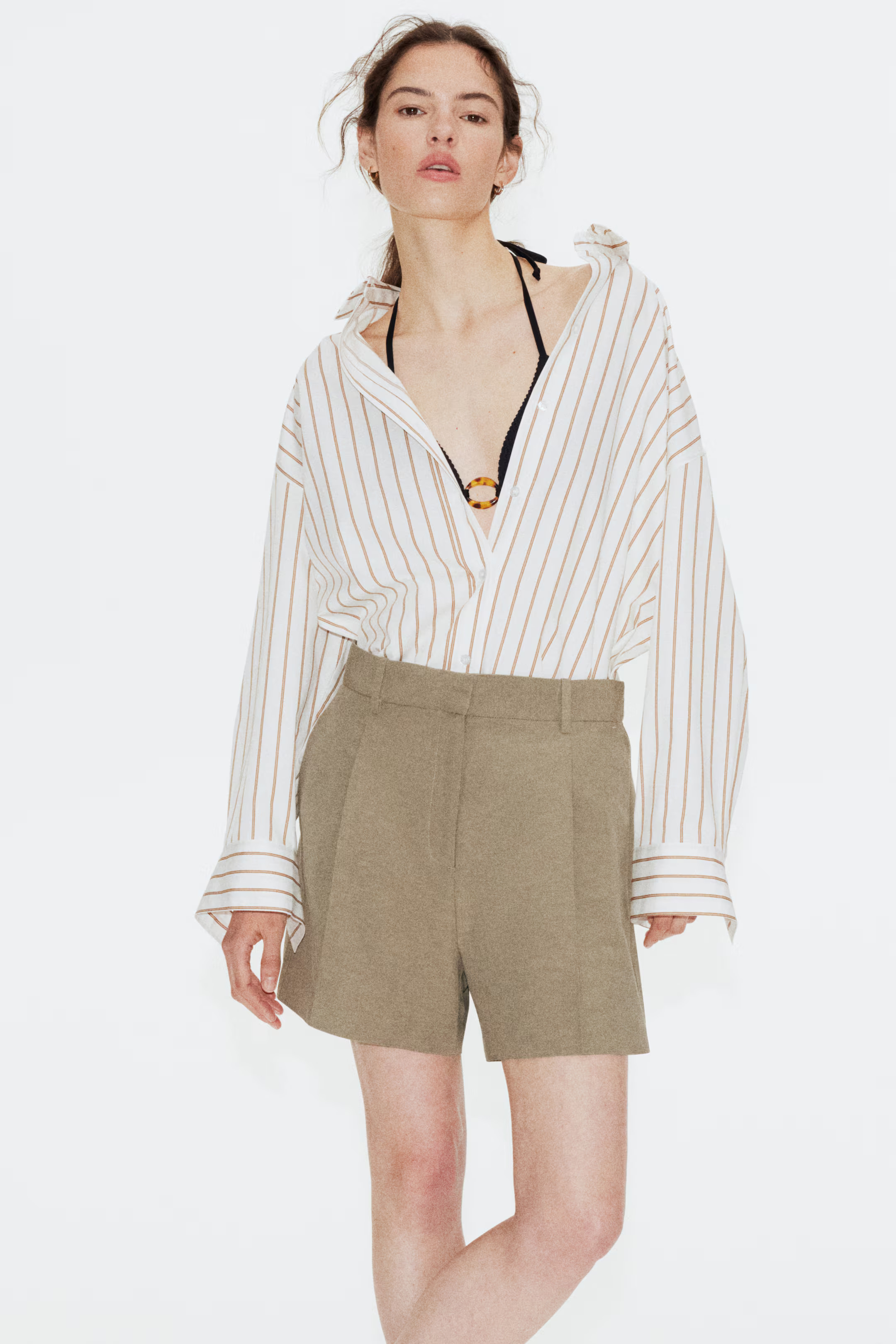 Linen-blend shorts | H&M (UK, MY, IN, SG, PH, TW, HK)