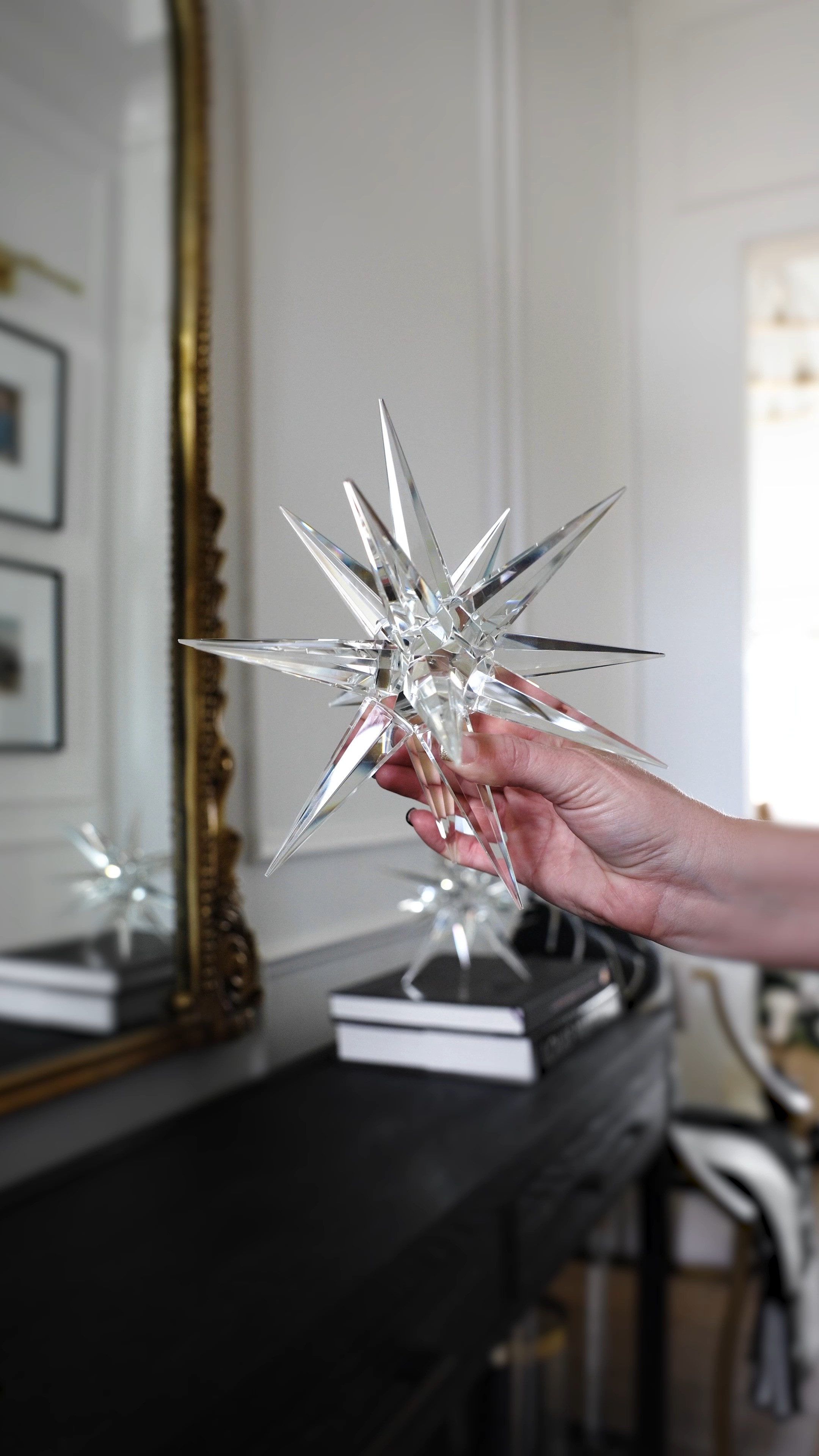 Home decor, modern home, modern decor, shelf decor, living room, bedroom, decor

#LTKHome #LTKStyleTip #LTKSeasonal