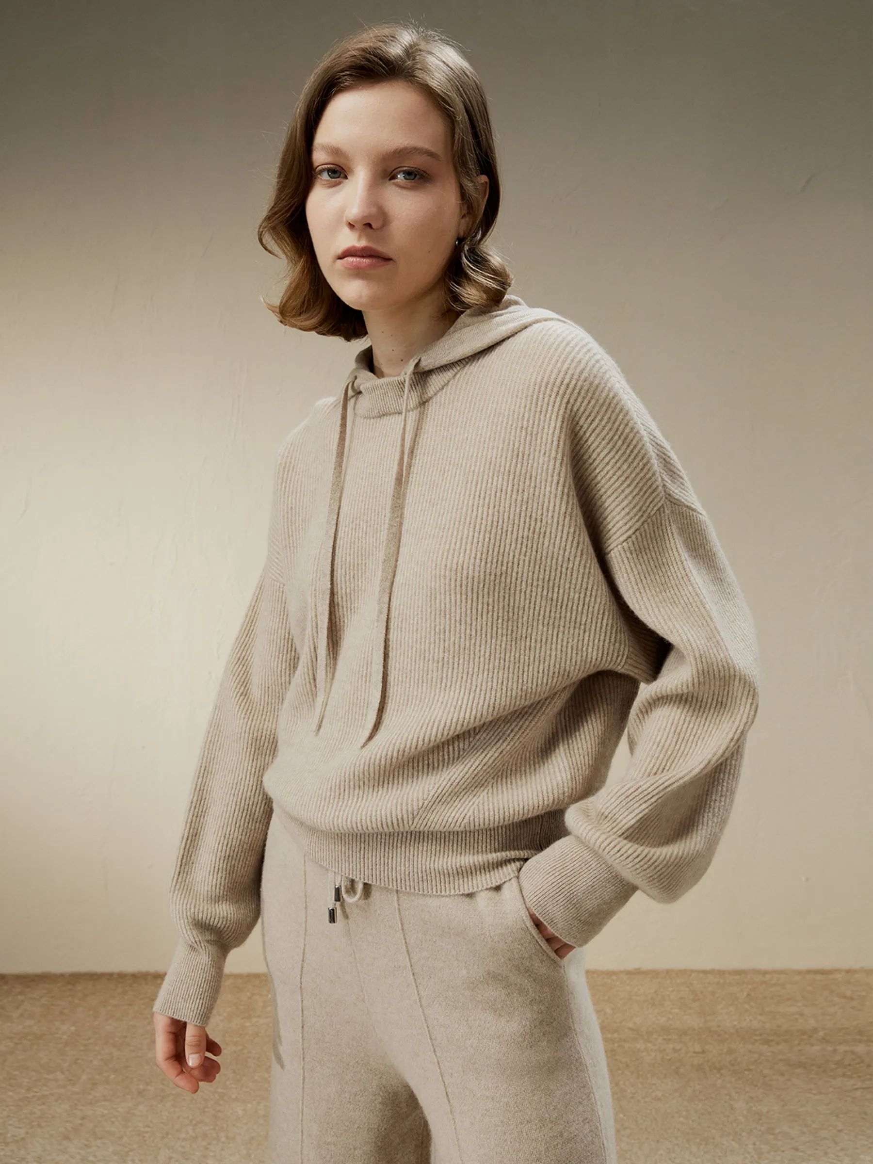 Eshe 2-in-1 Cashmere Detachable Hoodie | LilySilk