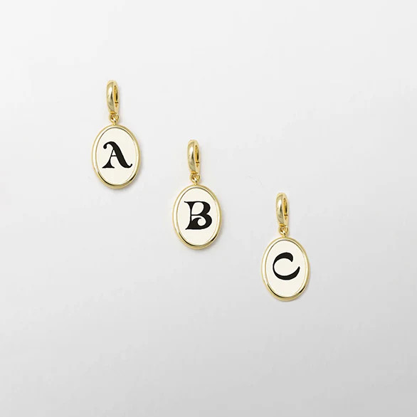 Letter Charm | Waterproof & Tarnish-Free - Raiz | Raiz