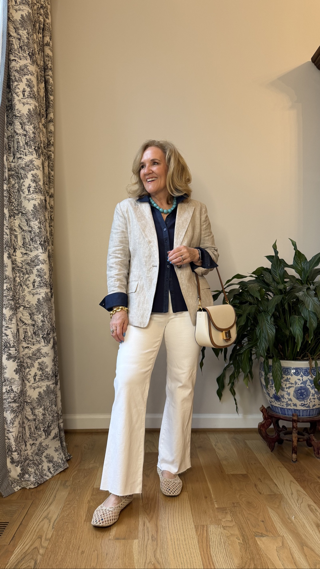 Elevated white jeans look for business casual. 
I stay true to size in these jeans an 8. Found them in 2 places so you can find your size. 
Blazer size medium 
Top size 1.0 
I’ll link a similar purse

#LTKSaleAlert #LTKOver40 #LTKWorkwear
