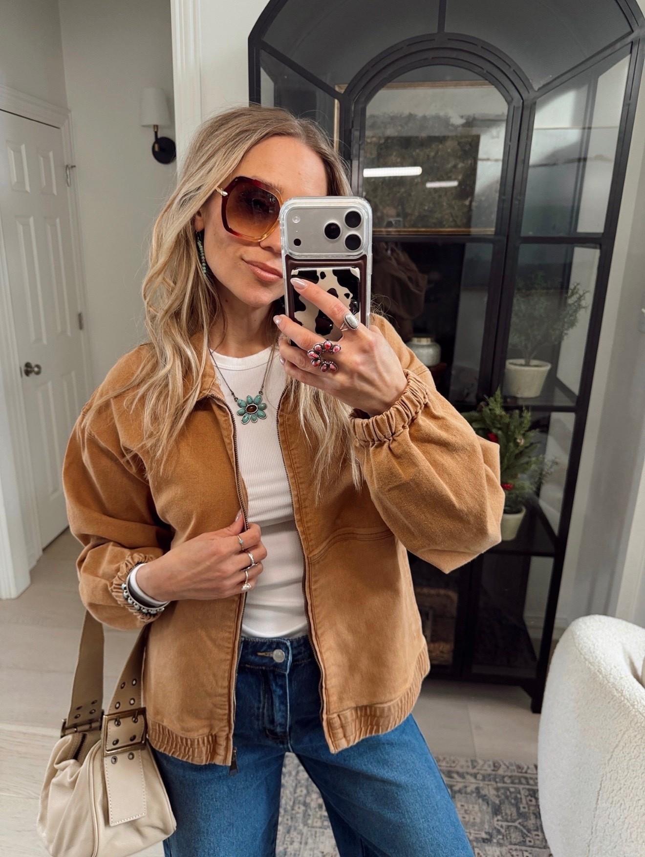 ✨SCROLL TO SHOP✨

Learning to size up on Amazon FP inspired pieces! This jacket is sooo trendy and looks like the $148 Free People version 🤎

Wearing a medium / went up a size in the jacket. Wearing 27 / my tts in jeans. 

5’5” // 120 lbs 