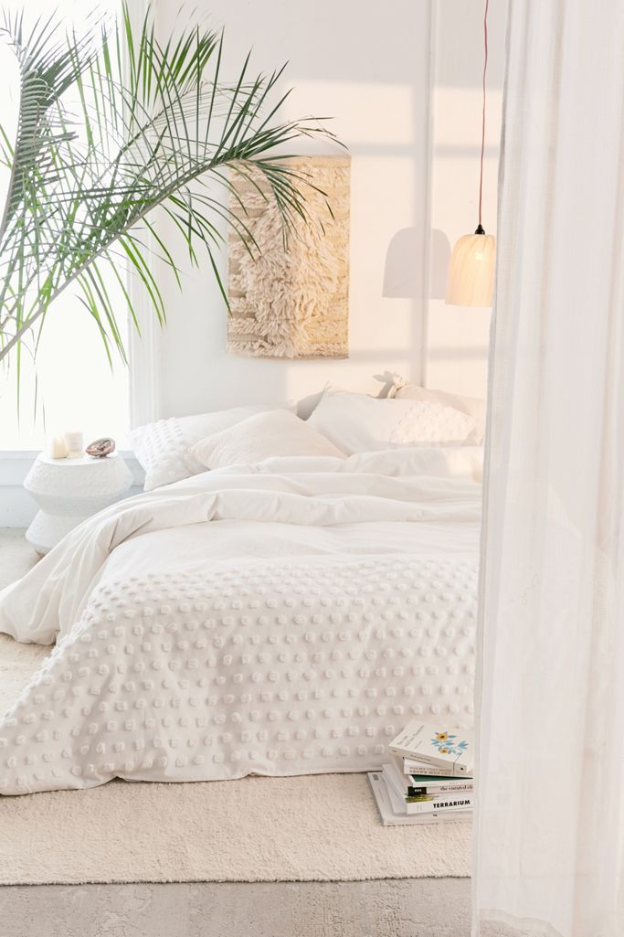 Tufted Dot Duvet Cover | Urban Outfitters (US and RoW)