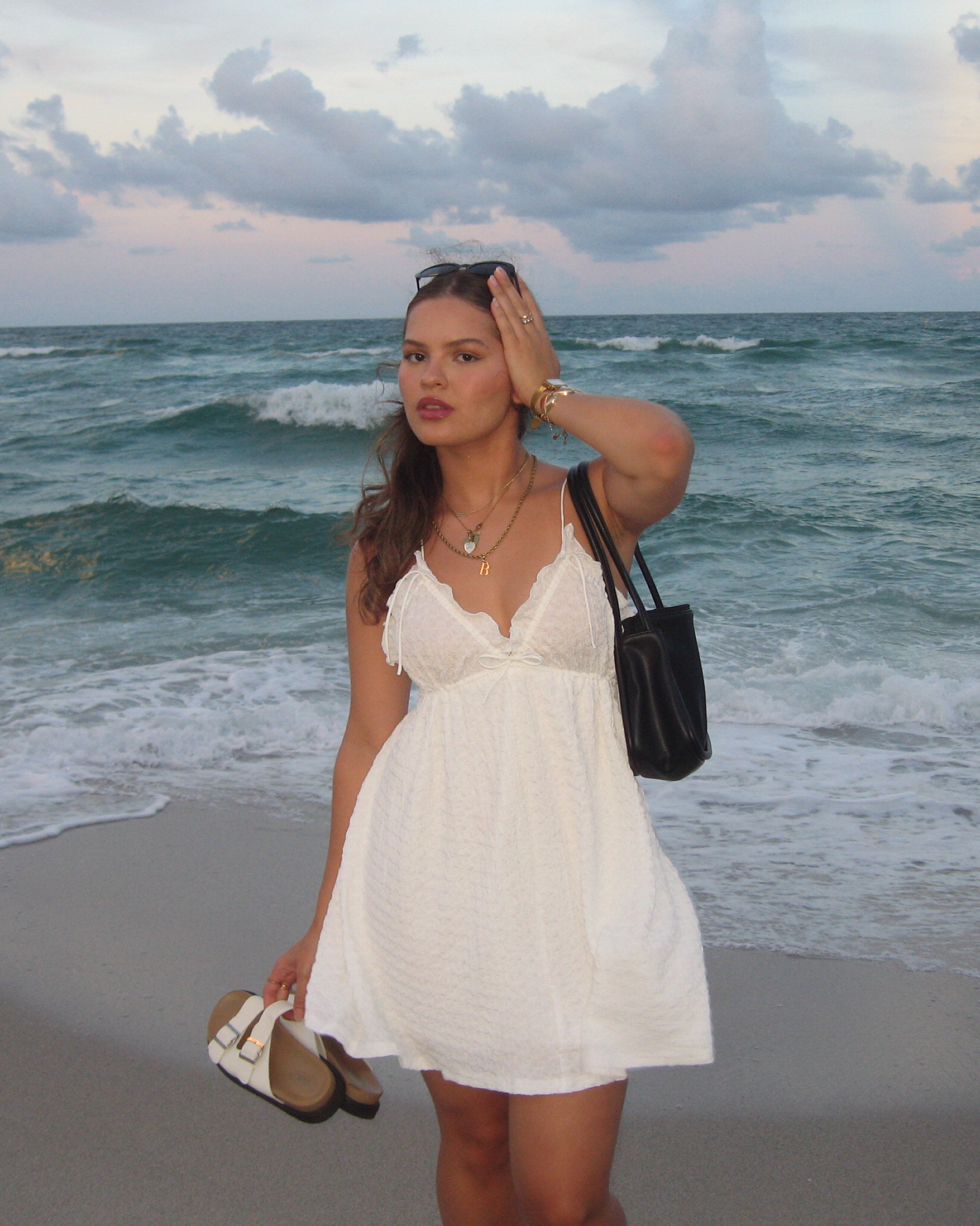 short white summer dress, fun texture - summer outfit

vestido branco curto, com texture - look de verão



#LTKspring #LTKmodapraia #LTKshoes