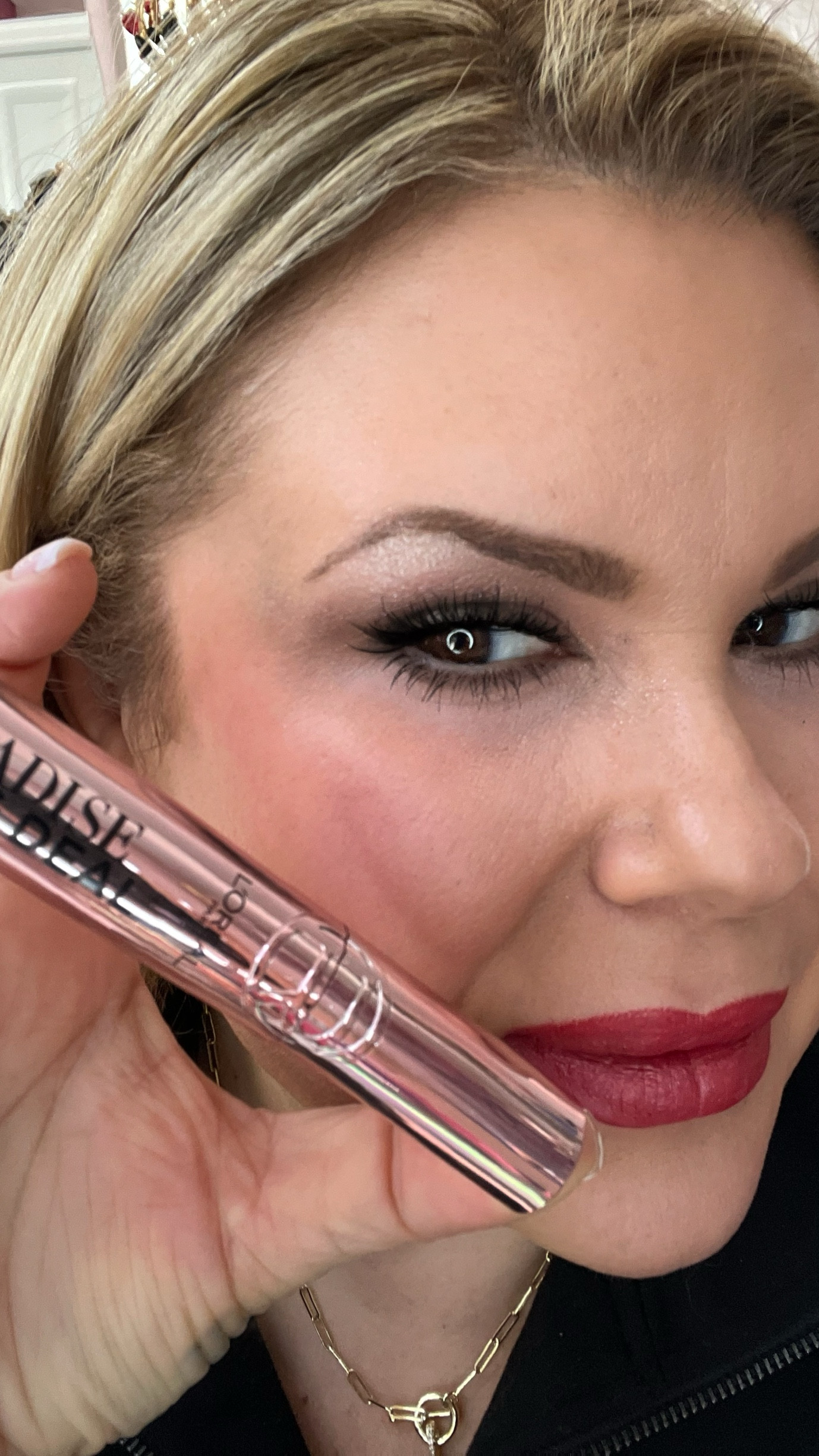 L’Oreal‘s paradise big deal Maskcara is a big deal! It is an absolutely great Maskcara and a phenomenal price as a drugstore Maskcara! I will definitely be purchasing this one. If you haven’t tried it, give it a try.

#LTKPlusSize #LTKBeauty #LTKOver40