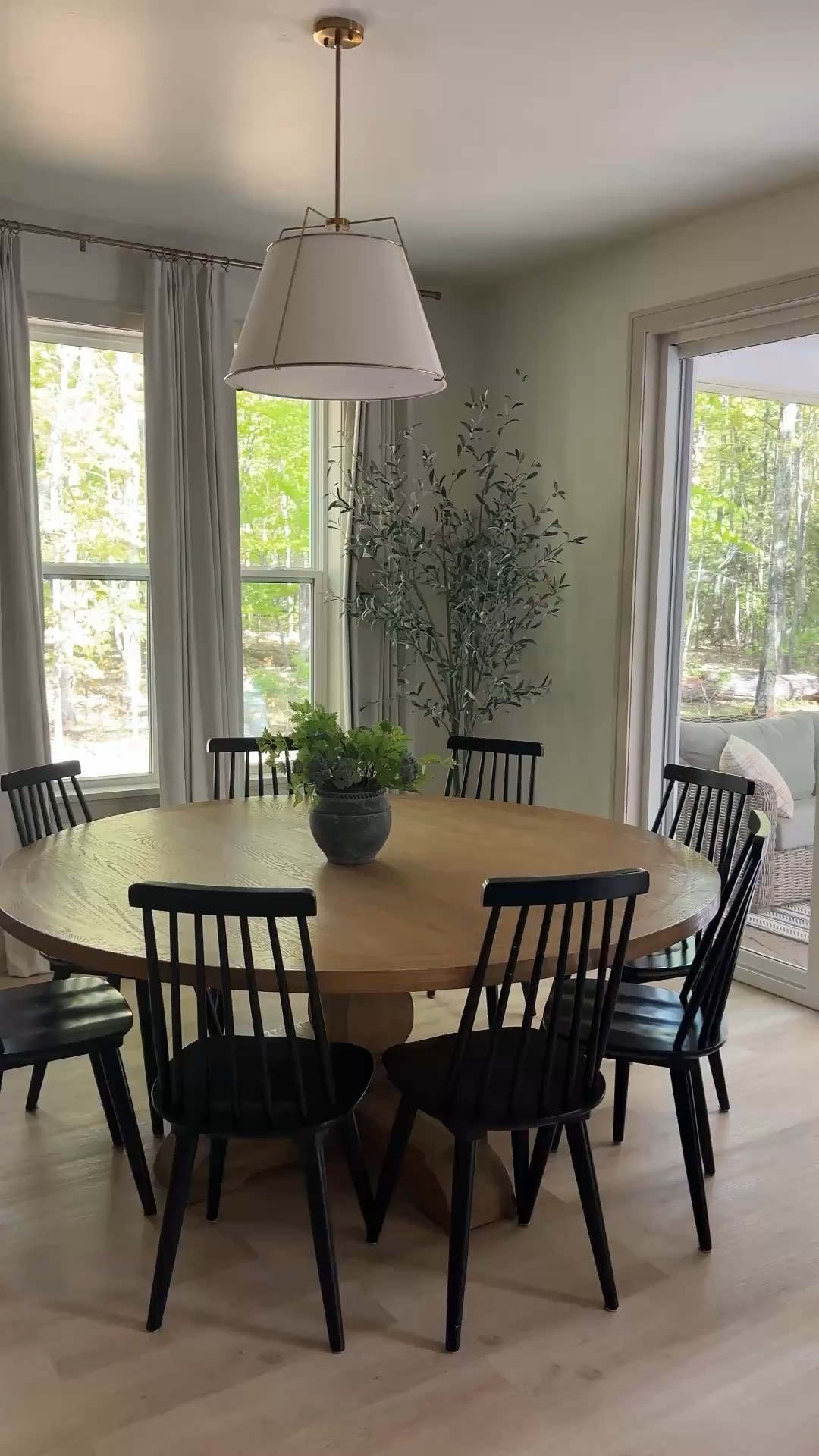 Cottage dining room links! This dining table is color honey! #LTKStyleTip