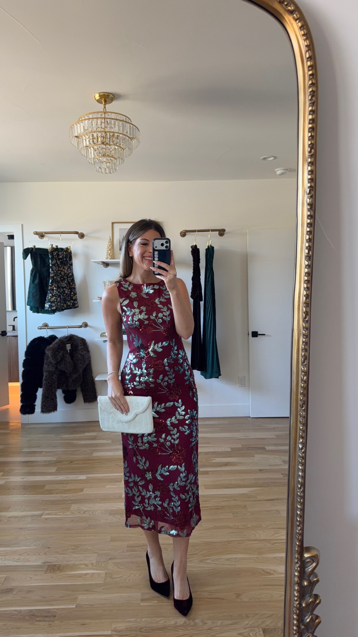 Vici new arrival burgundy metallic floral wedding guest and holiday event dress. use my code below for 40% off!!

Vici code: emerson40
Electric picks code: emerson20

Wearing my usual smalls/2

Wedding guest
Holiday event
New years
Bachelorette
Formal event
Winter party
Special occasion
Floral
Metallic

#LTKFindsUnder100 #LTKHoliday #LTKWedding