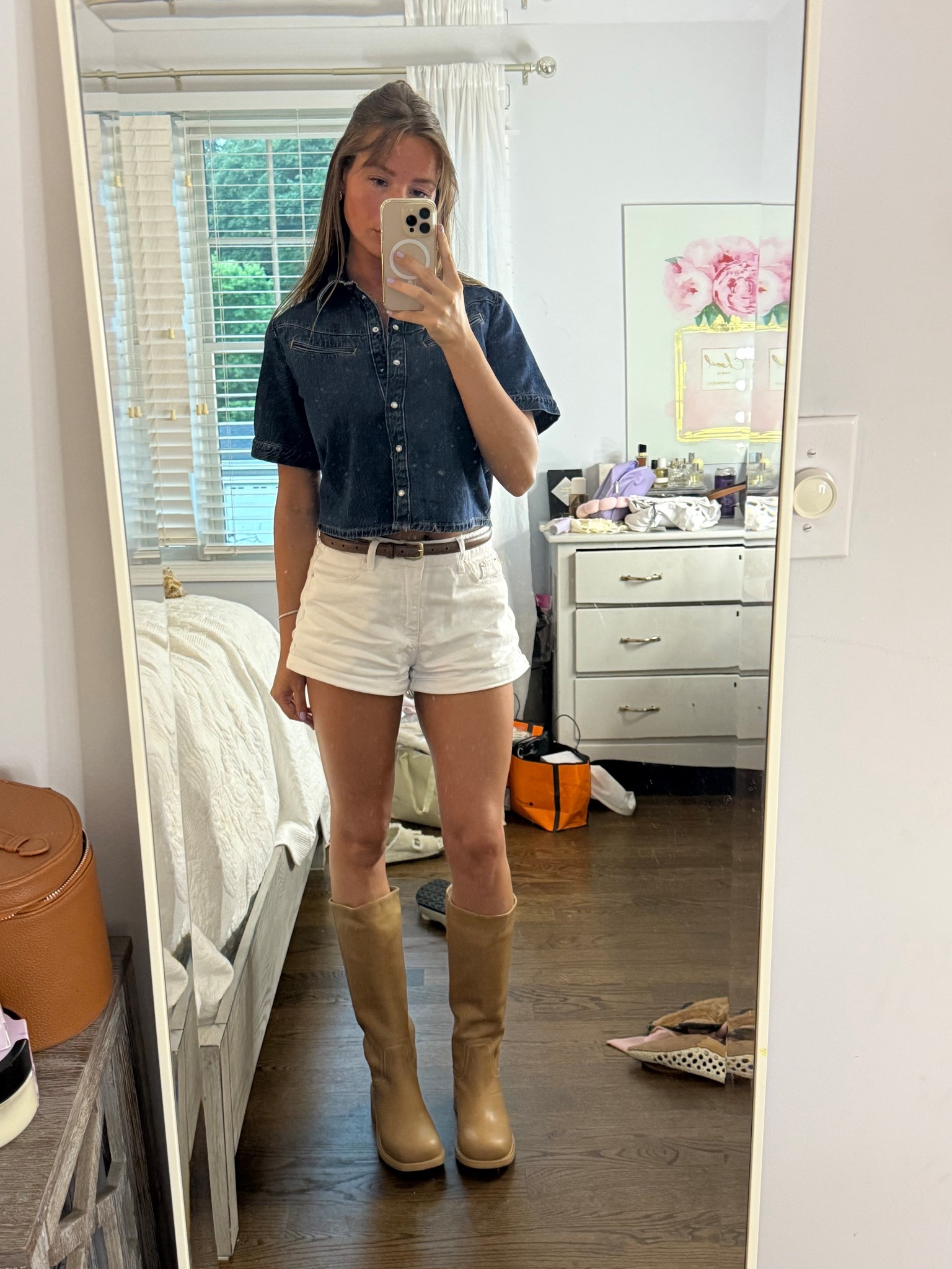 these boots are IT 🤍🤍 

#LTKU #LTKSeasonal #LTKStyleTip