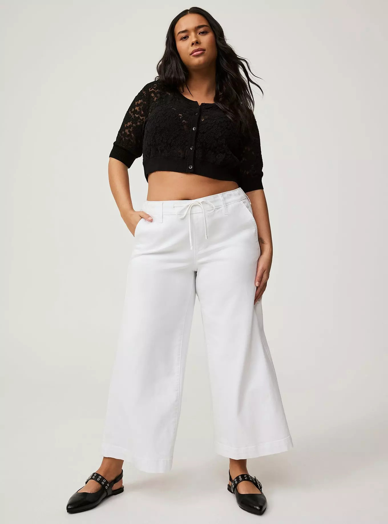 Weekend Wide Leg Ankle Crop Mid-Rise Jean | Torrid (US & Canada)