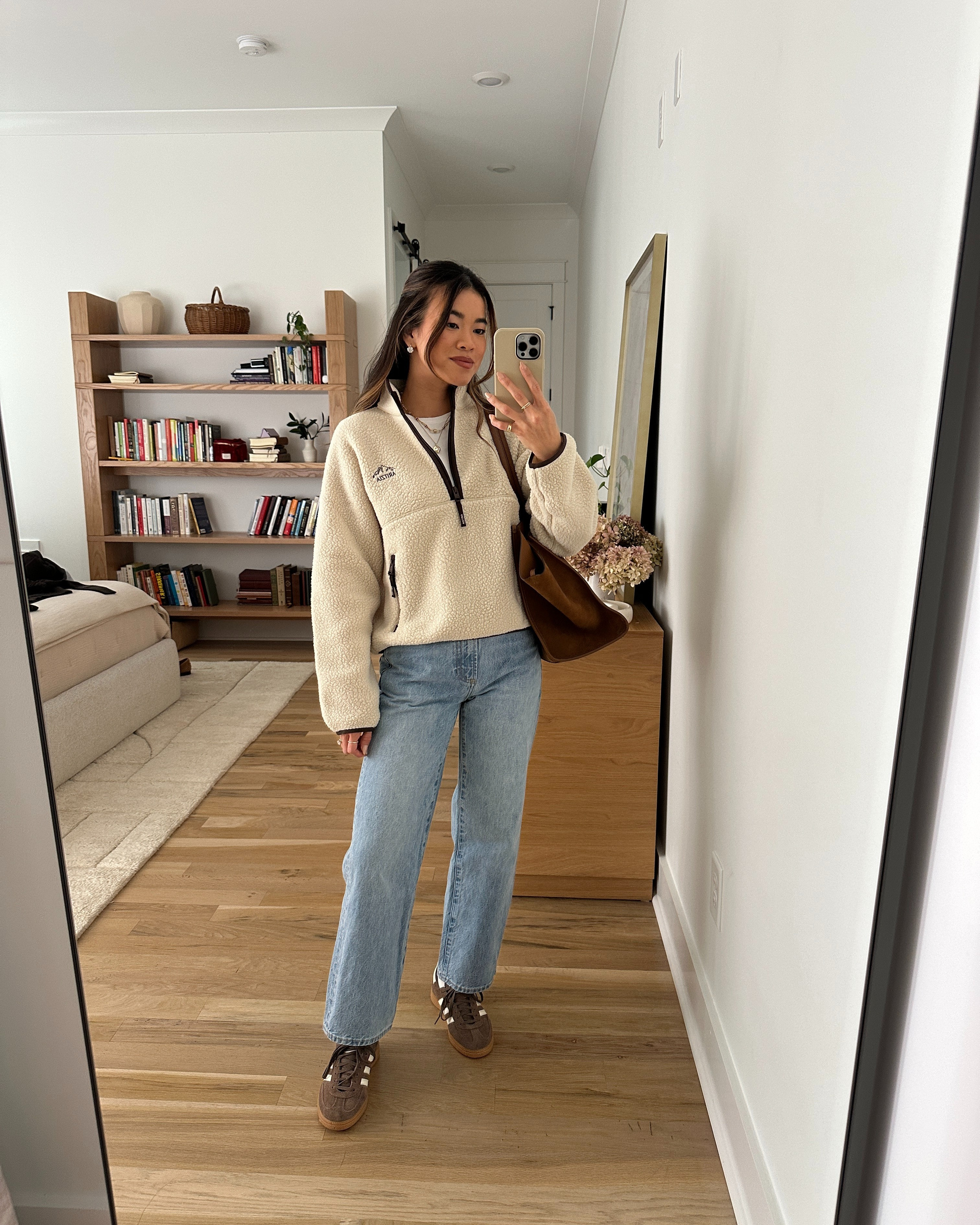 The coziest fleece from @Aritzia. I will be wearing this all fall!

Sizing info:
-Aritzia Thermal Pro Highlands Mockneck (Size Small in mullein/ rch mca brn)
-Aritzia Denim Forum The Farrah Hi-Rise Wide Ankle Jean (Size 23 in 7 Years Bleu Taboo) 
-Aritzia HomeStretch Smooth Tune T-Shirt (Size Small in White) 


Aritzia best sellers, best pieces from Aritzia for petite, Aritzia denim for petite, what pants from Aritzia will fit if youre petite, Petite style guide, how to dress if you’re petite, Petite style, petite fashion, mom outfit, mom style, petite pants, petite outfit ideas, petite outfits, best pants for petite, petite denim, fall style, fall outfits, autumn outfit, vacation outfits, Aritzia denim for petite, Aritzia try on, fall fleece, aritzia fleece, quarter zip fleece,

#LTKootd #LTKSeasonal #LTKPetite