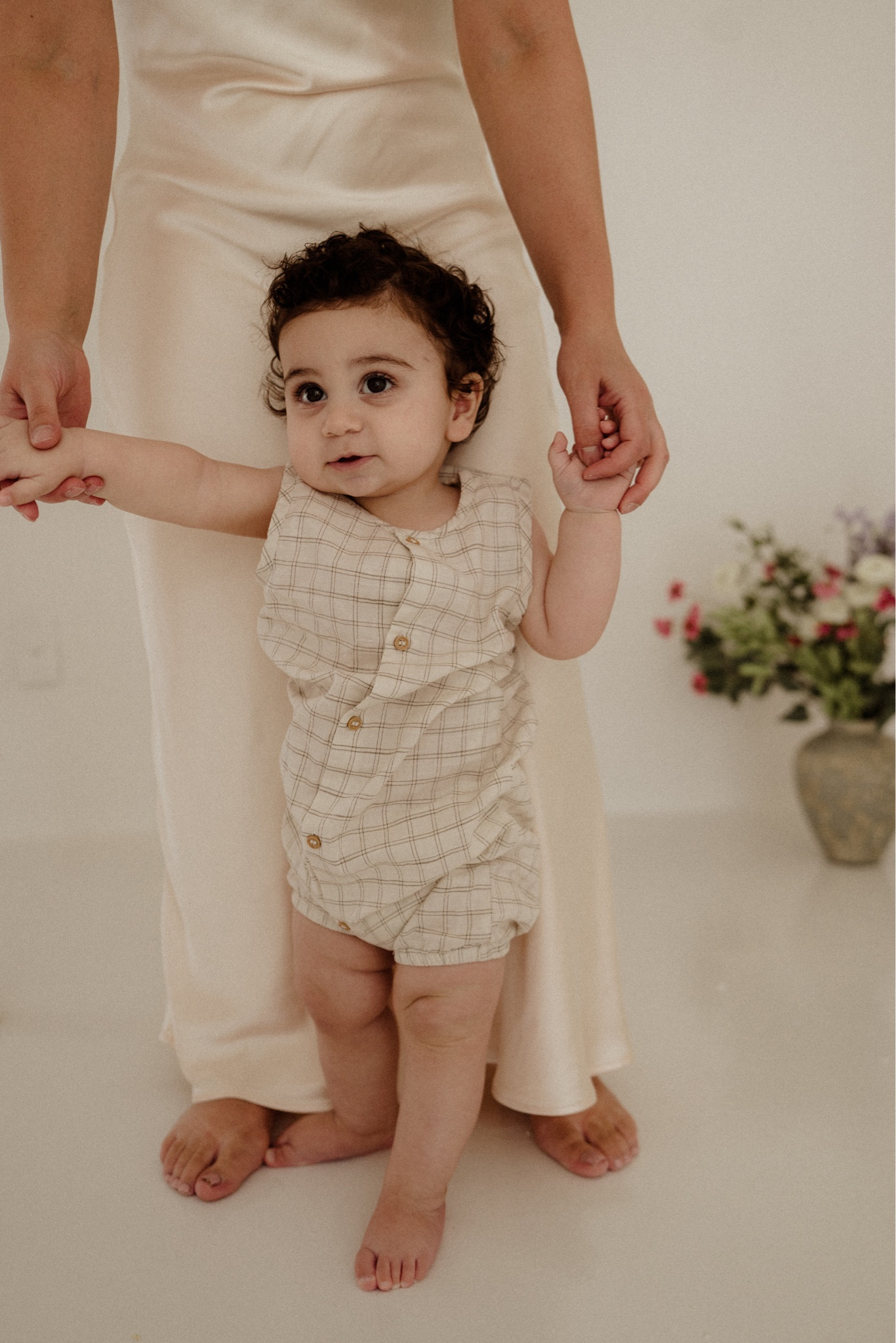 wears 12-18M (sold out in this style) linked similar 

#cakesmash #cakesmashoutfits #birthdayoutfits #toddleroutfits #hmkids #hmbaby #toddlerstyle #hmfinds #familyphotos 

#LTKbaby #LTKkids #LTKfindsunder50