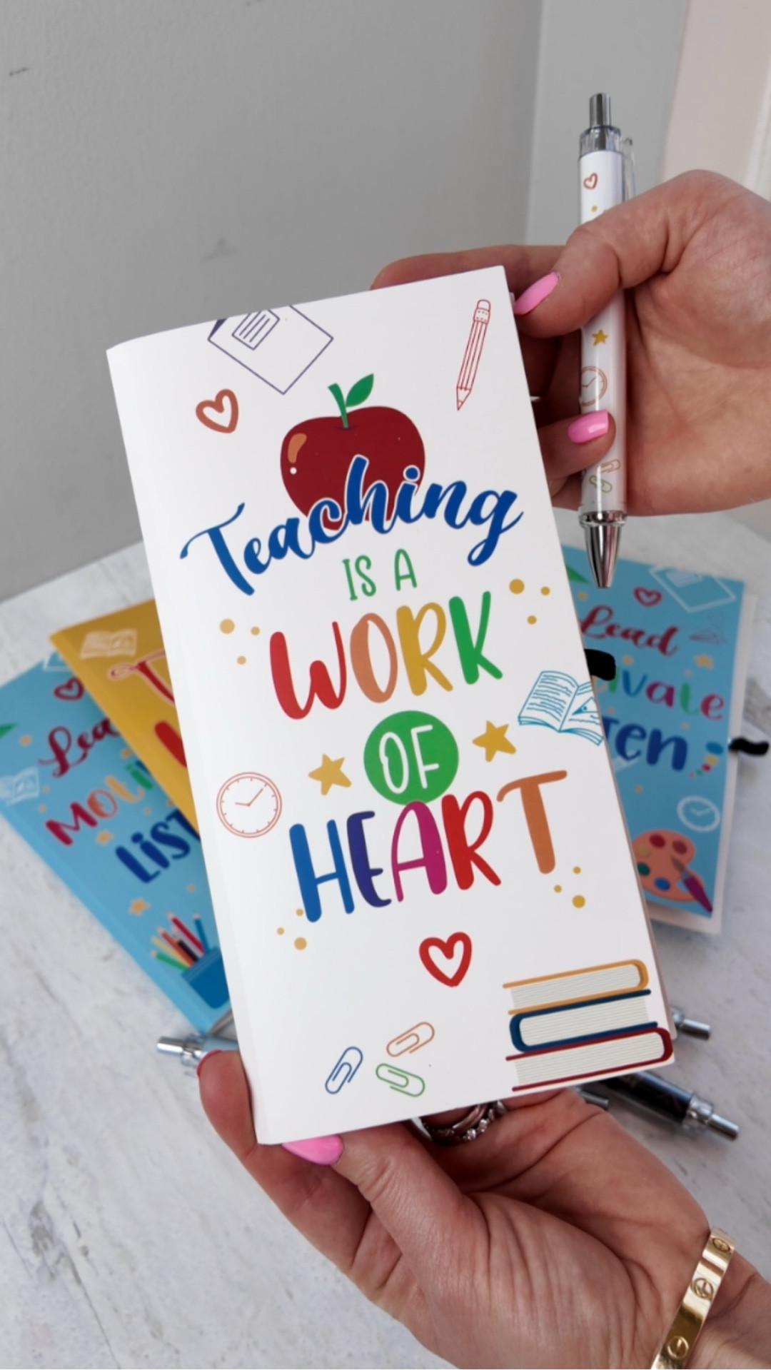 Such a simple but thoughtful teacher gift idea. 🍎
This sticky notes set is something teachers can actually use every day in the classroom. A small but meaningful way to say thank you and show appreciation.
And if you’re looking for more inspiration, check out all the other awesome teacher gift ideas we found. ✏️✨

#LTKmomlife #LTKSeasonal #LTKSaleAlert