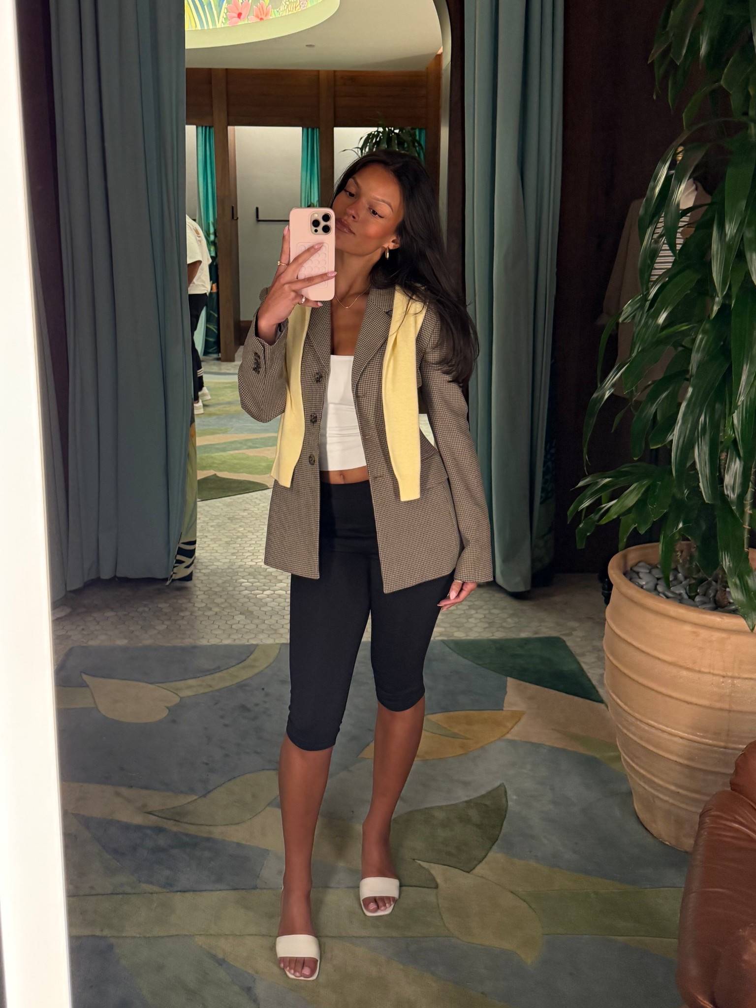 casual blazer moment 😻