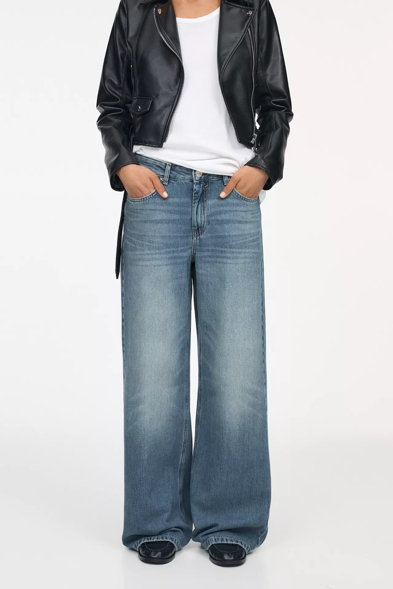 Loose fit oversize jeans | PULL and BEAR UK