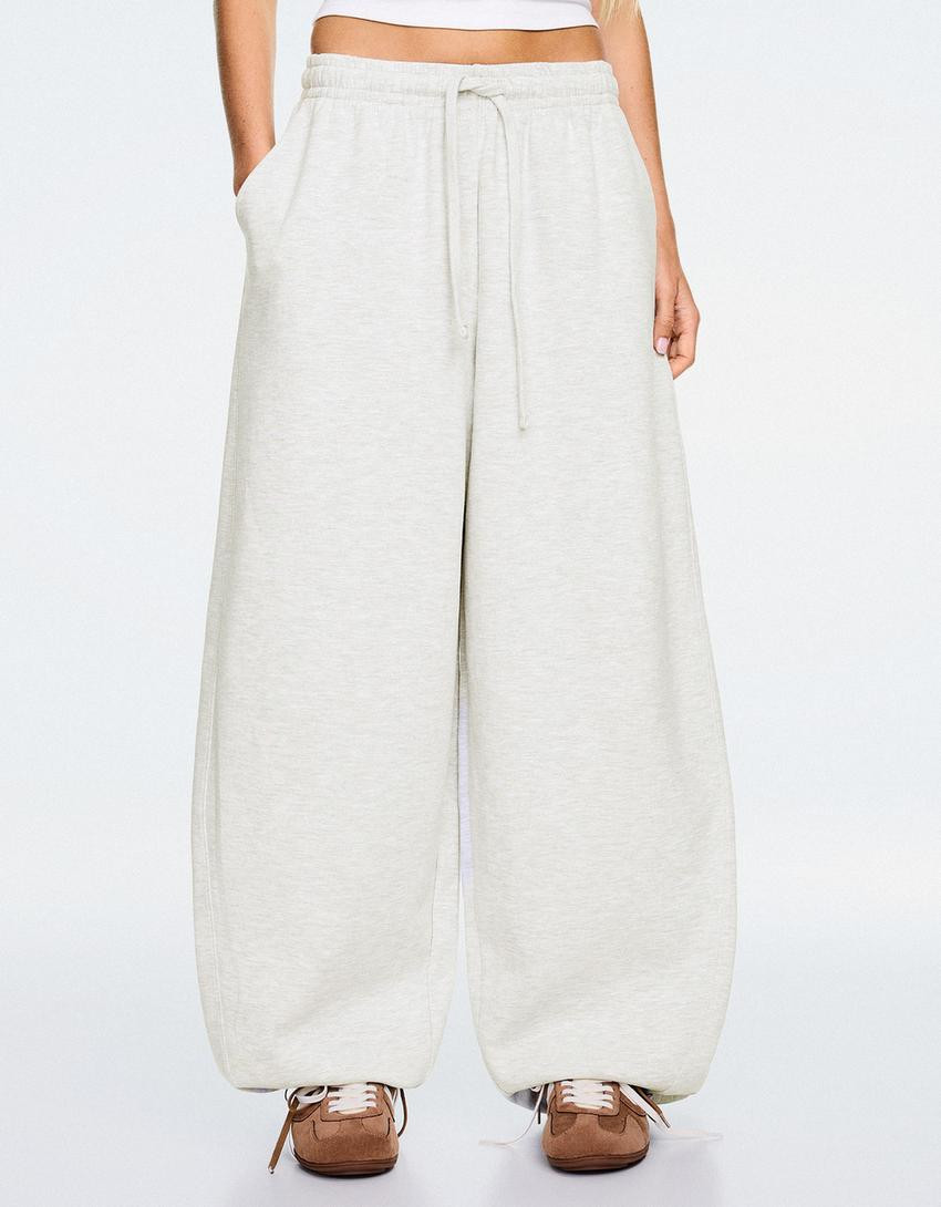 Barrel-Jogginghose mit Stoppern - Hosen - Damen | Bershka DE
